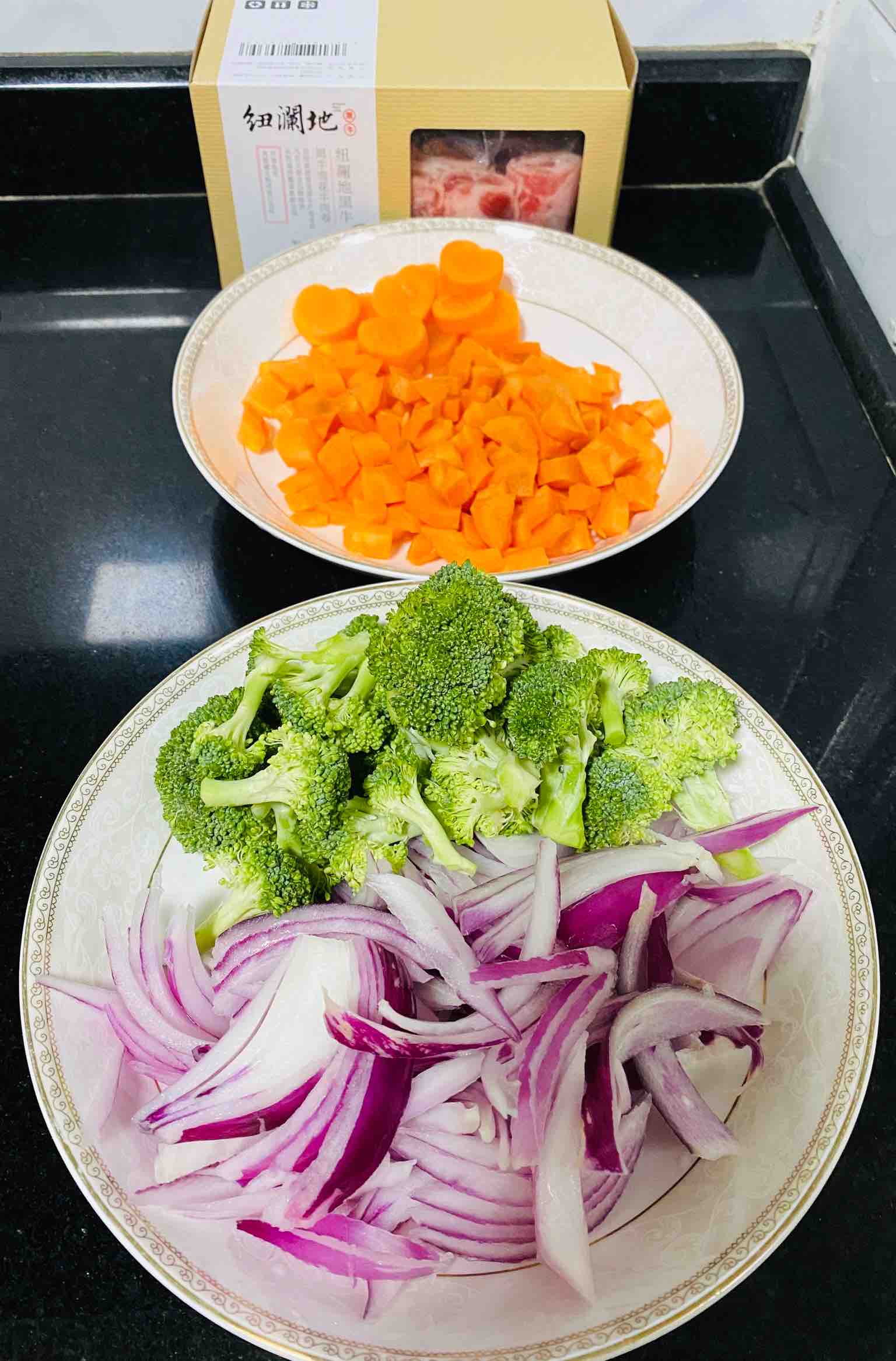 暑假指南，日式醬香肥牛飯，專治熊孩子！的做法-家常味炒菜譜