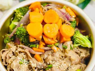 暑期手冊，日式風格醬香肥牛飯，專治熊孩子！的作法-家常味燒菜譜