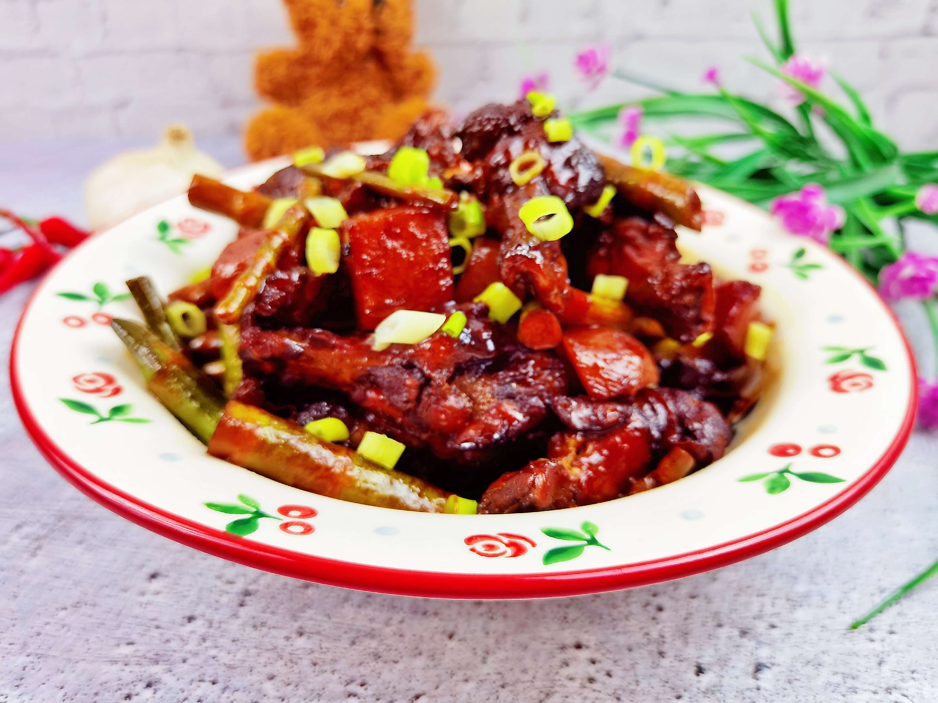 雞腿的花式做法-雞腿燜野筍，配菜豐富，營養美味，孩子超愛吃的做法-家常味燜菜譜