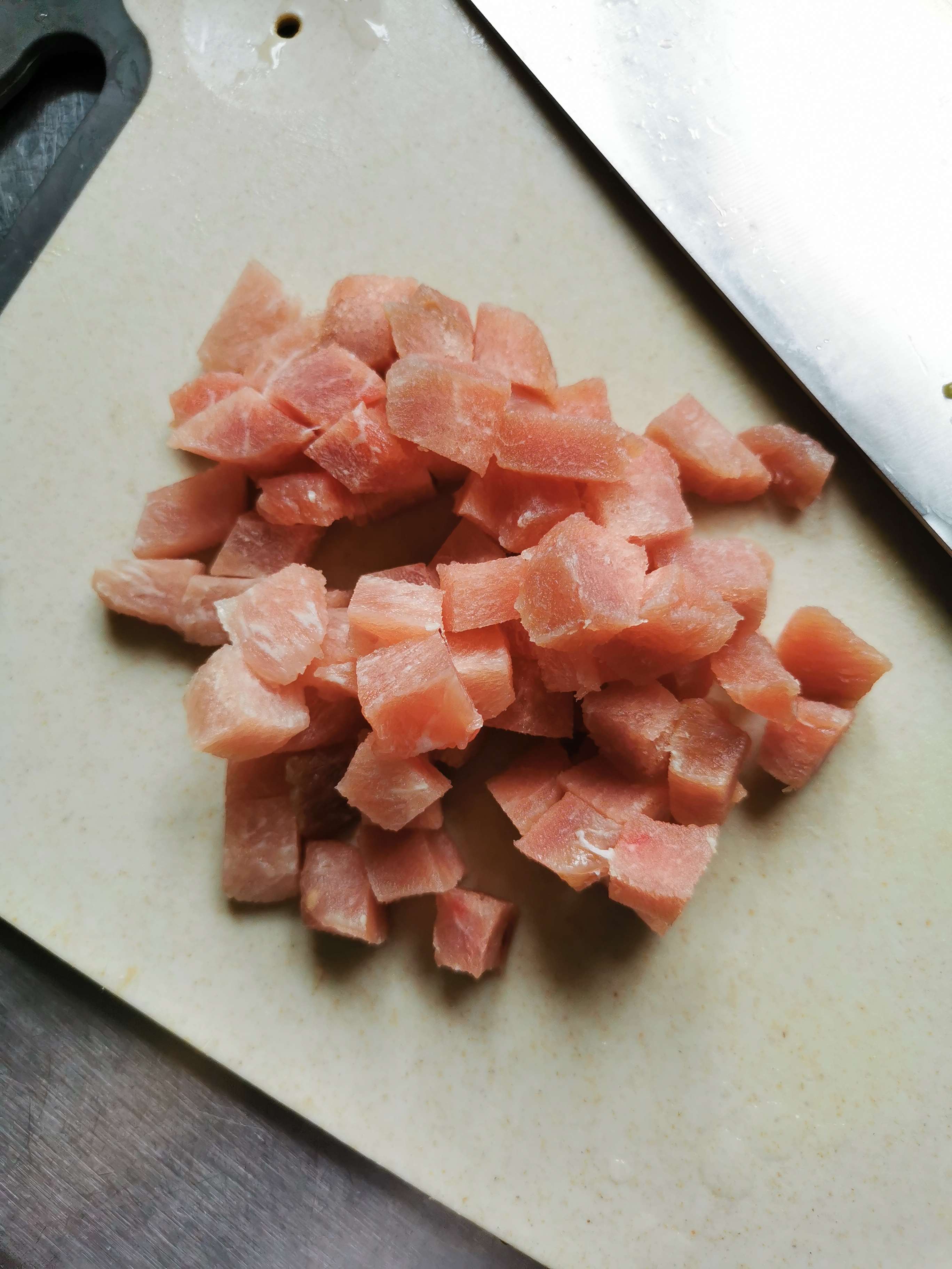 肉丁豆角的做法-家常味炒菜譜