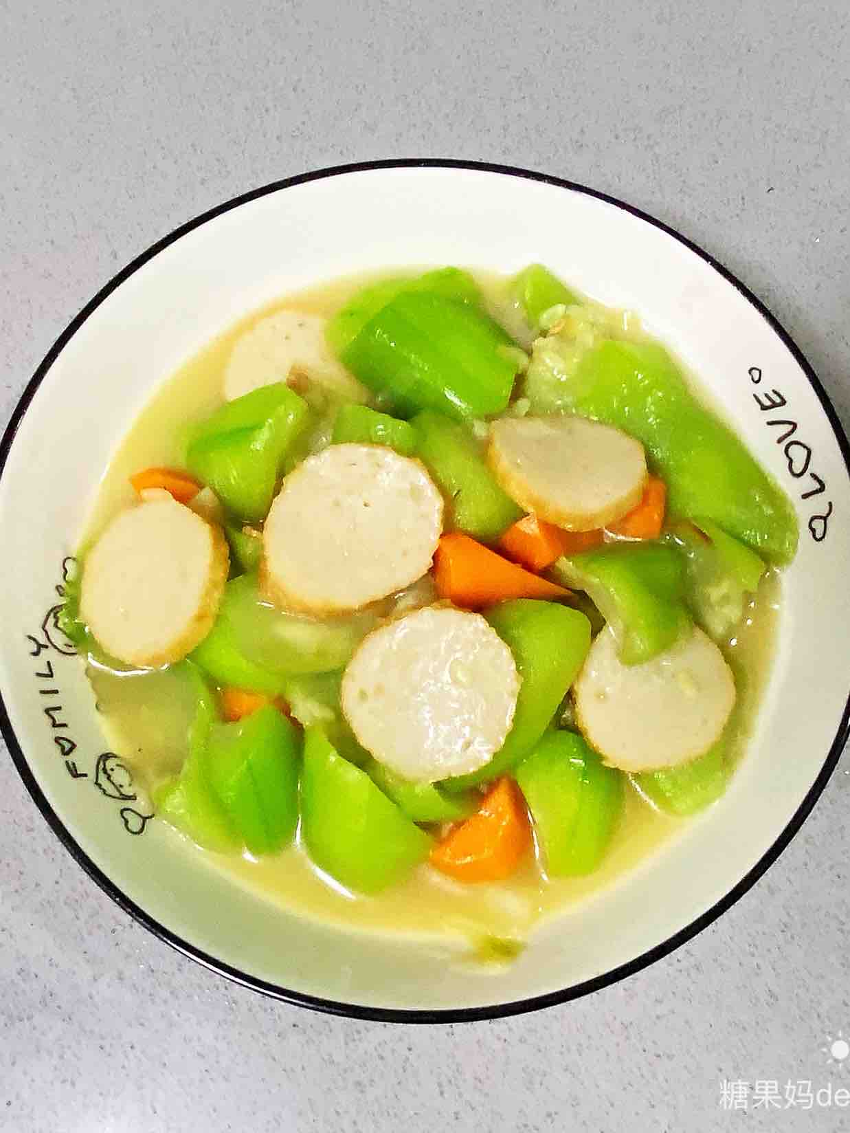 【孕婦食譜】絲瓜燴魚餅，甜鮮美味，色澤鮮艷、低脂又營養～的做法-咸鮮味燴菜譜