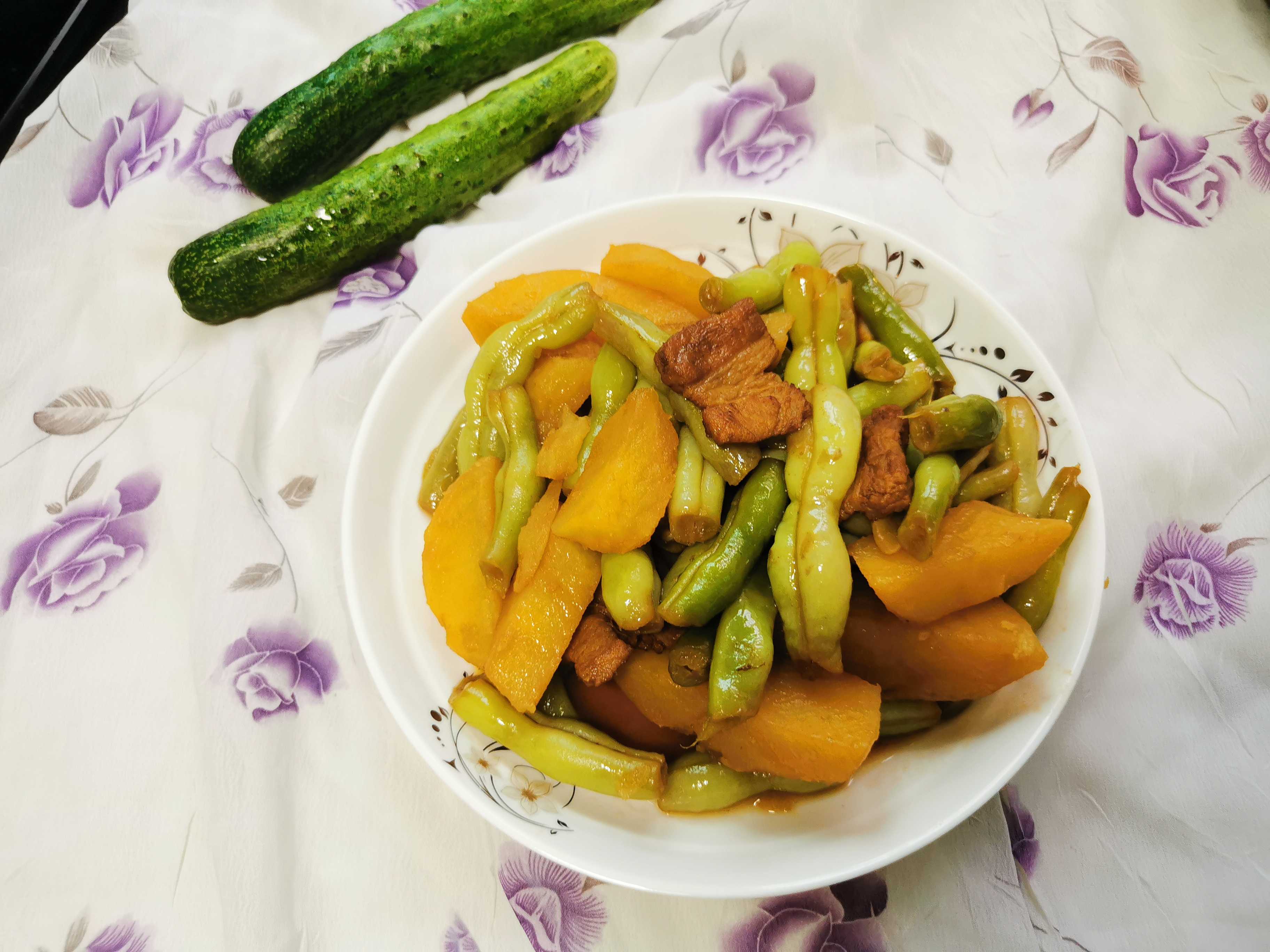 蕓豆燉土豆的做法-家常味燉菜譜