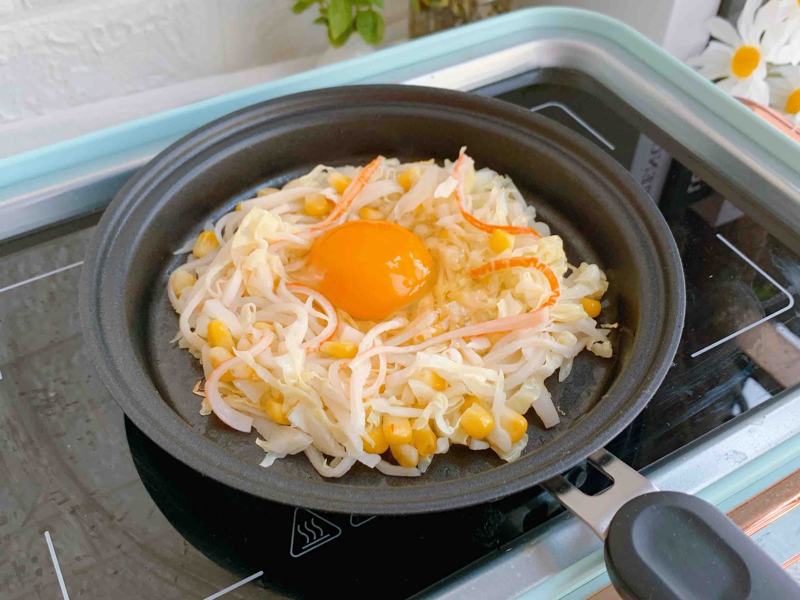 蟹柳包菜窩蛋的做法-家常味煎菜譜