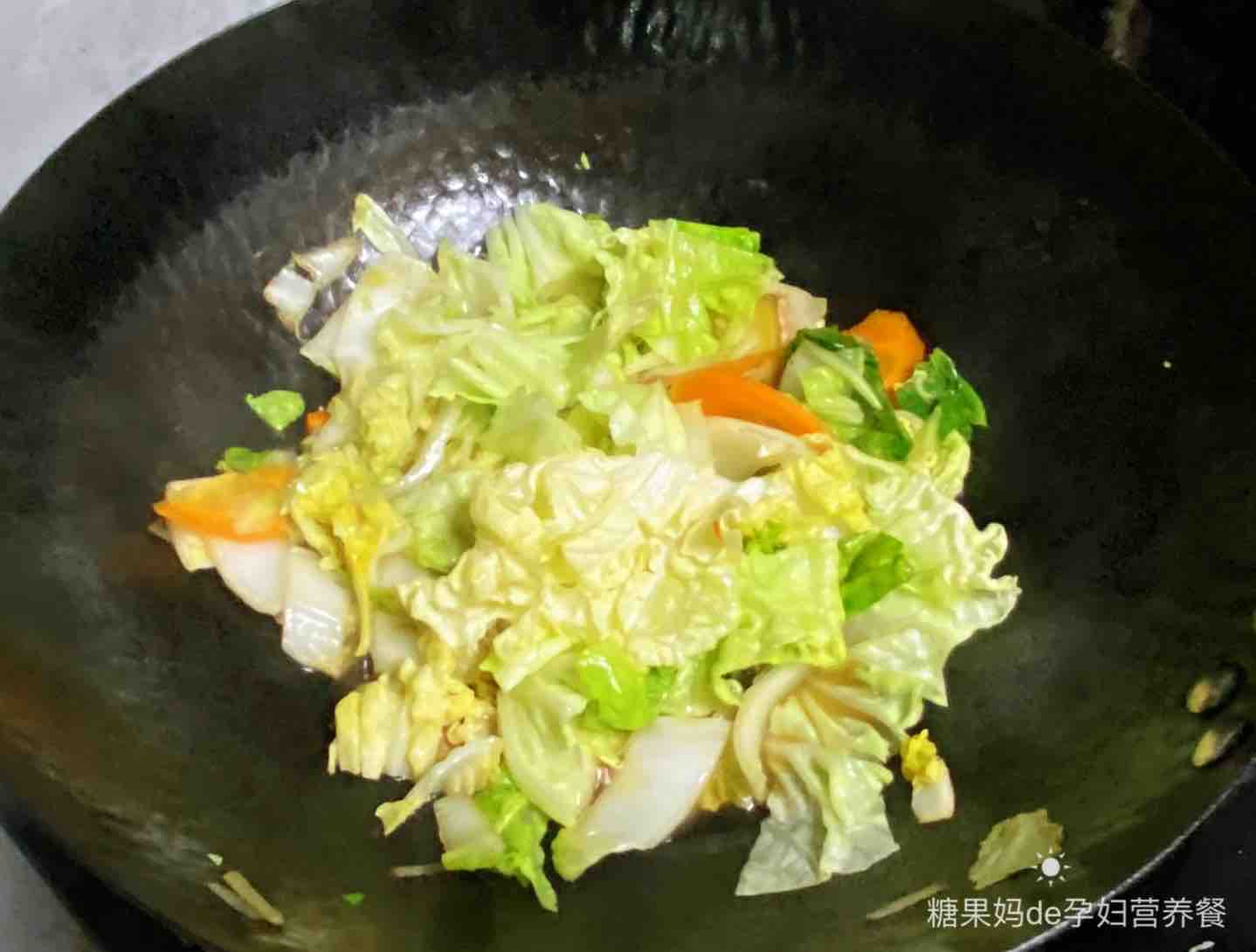 【孕婦食譜】小白菜炒雞蛋，清爽不油膩，營養(yǎng)又健康～的做法-家常味炒菜譜