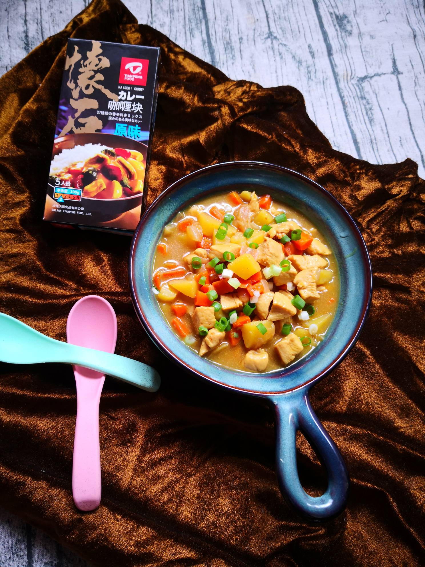 咖喱雞胸肉的做法-咖喱味炒菜譜-易網健康養生網 咖喱雞胸肉的做法-咖喱味炒菜譜