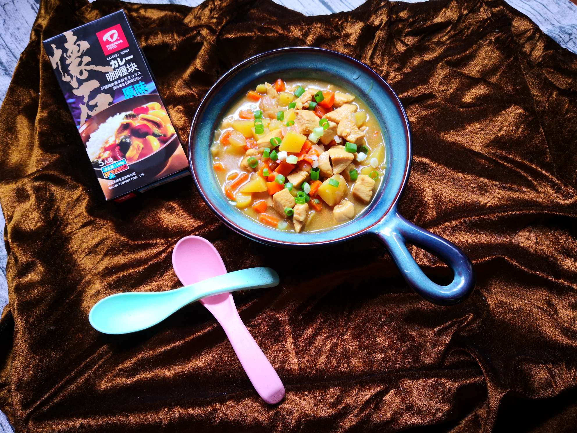 咖喱雞胸肉的做法-咖喱味炒菜譜-易網健康養生網 咖喱雞胸肉的做法-咖喱味炒菜譜