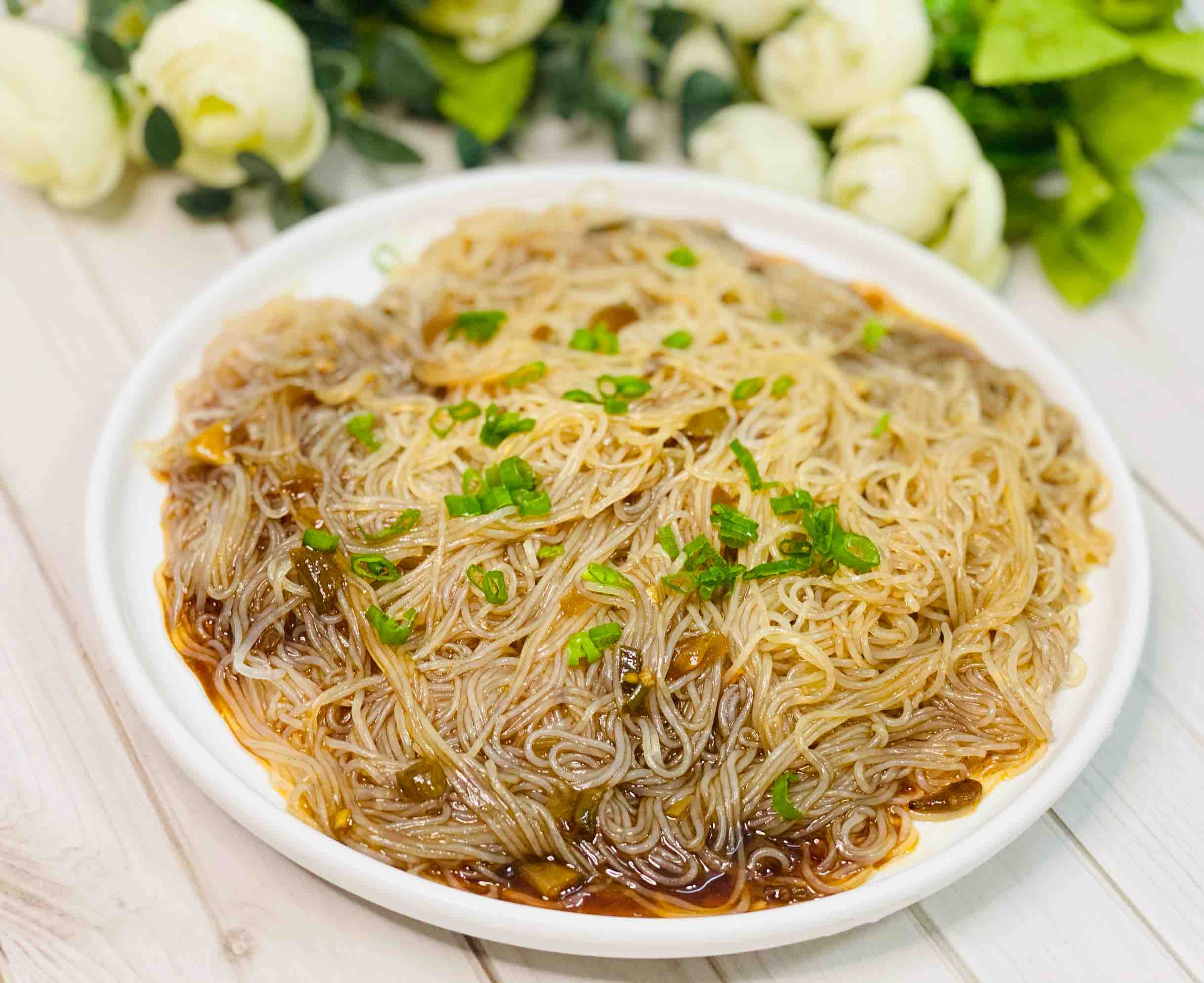 蝦蓉醬涼拌粉絲,美味很開胃的做法-咸鮮味煮菜譜-易網(wǎng)健康養(yǎng)生網(wǎng) 蝦蓉醬涼拌粉絲,美味很開胃的做法-咸鮮味煮菜譜