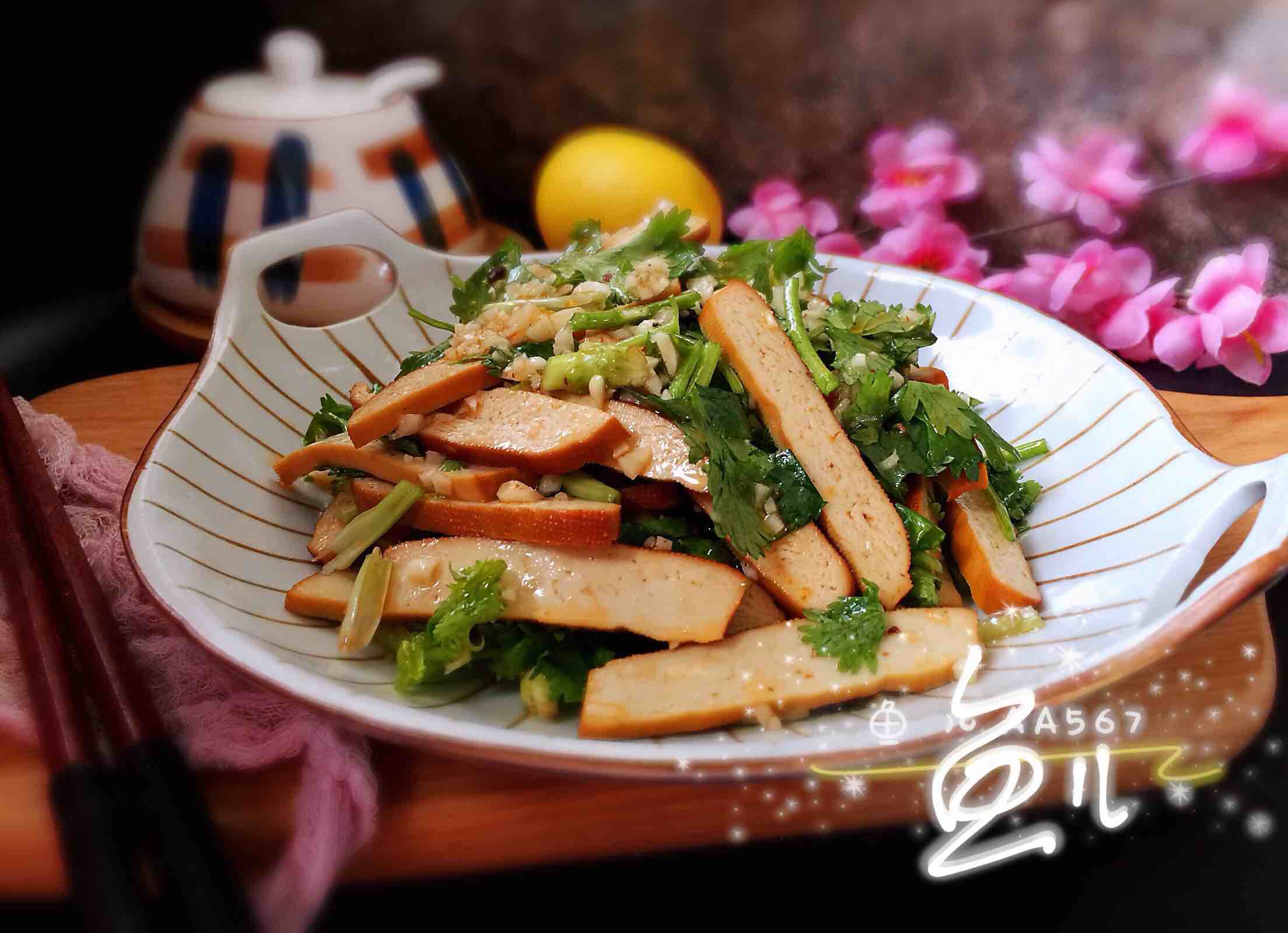 涼拌香干的做法-咸鮮味拌菜譜-易網(wǎng)健康養(yǎng)生網(wǎng) 涼拌香干的做法-咸鮮味拌菜譜