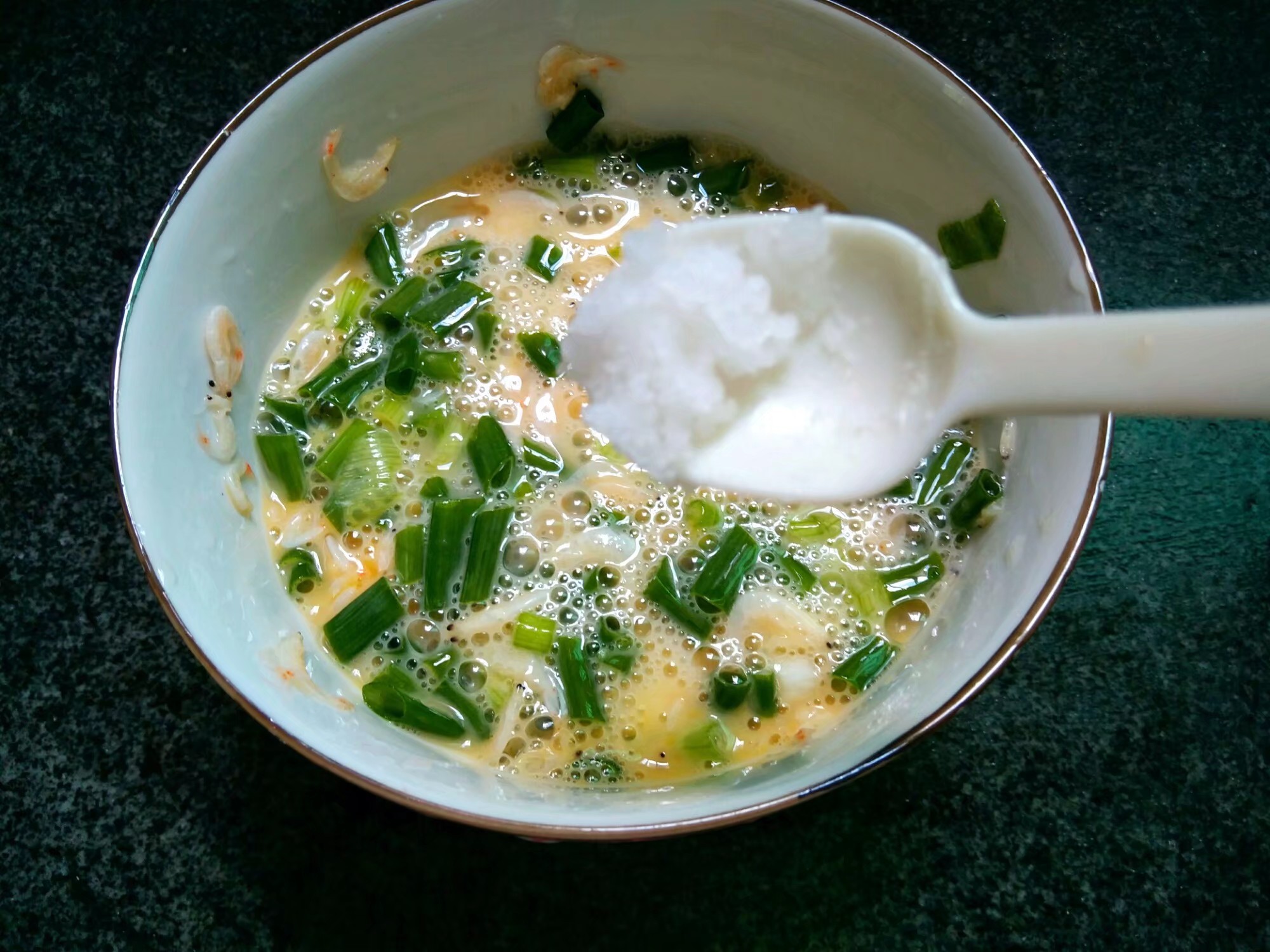 茶油蝦皮炒蛋的做法-家常味炒菜譜