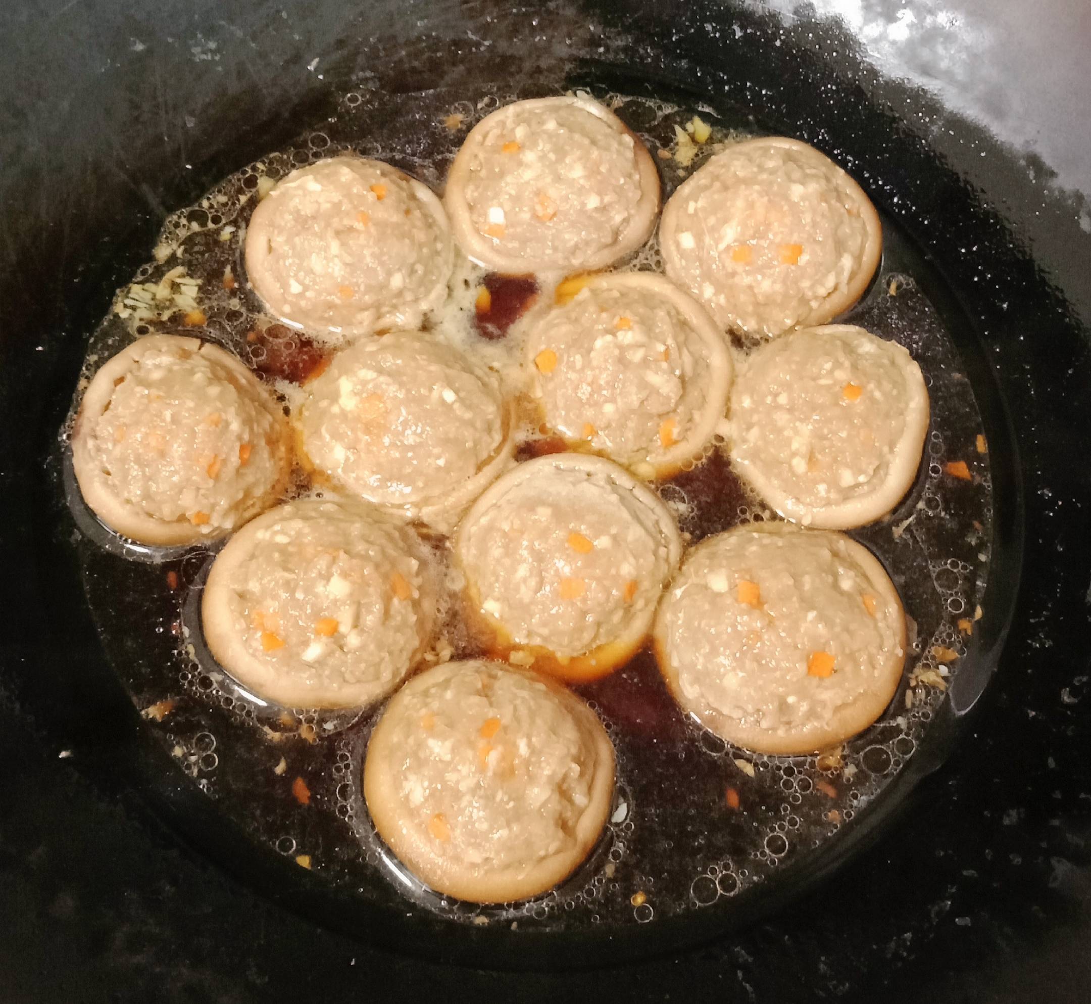 香菇釀肉 (燉）的做法-家常味燉菜譜