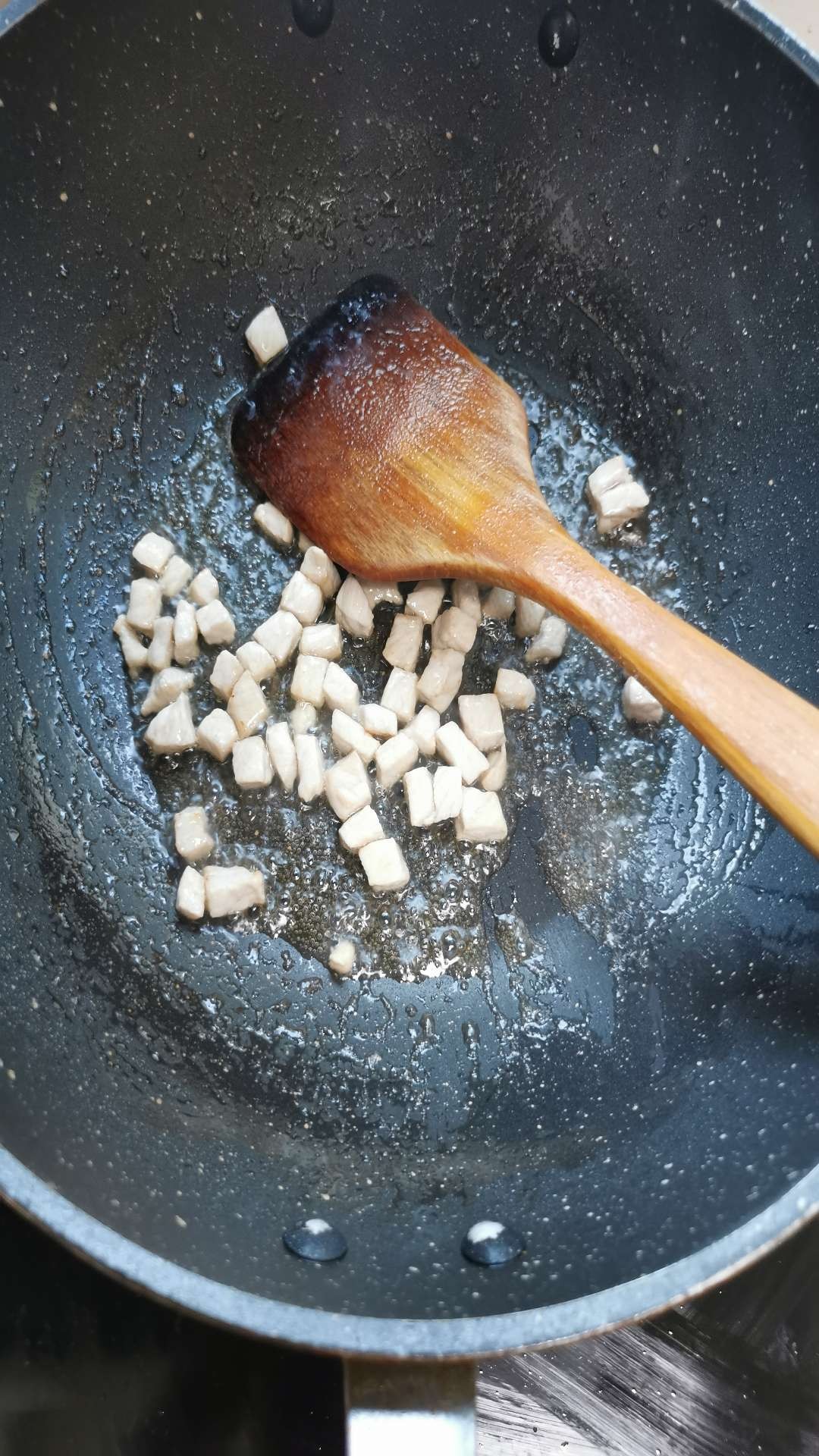 肉末芹菜丁的做法-家常味炒菜譜