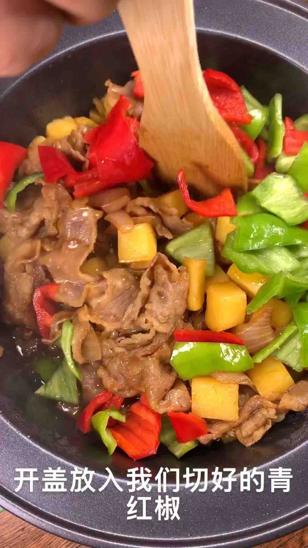 香辣土豆肥牛卷的做法-家常味燉菜譜