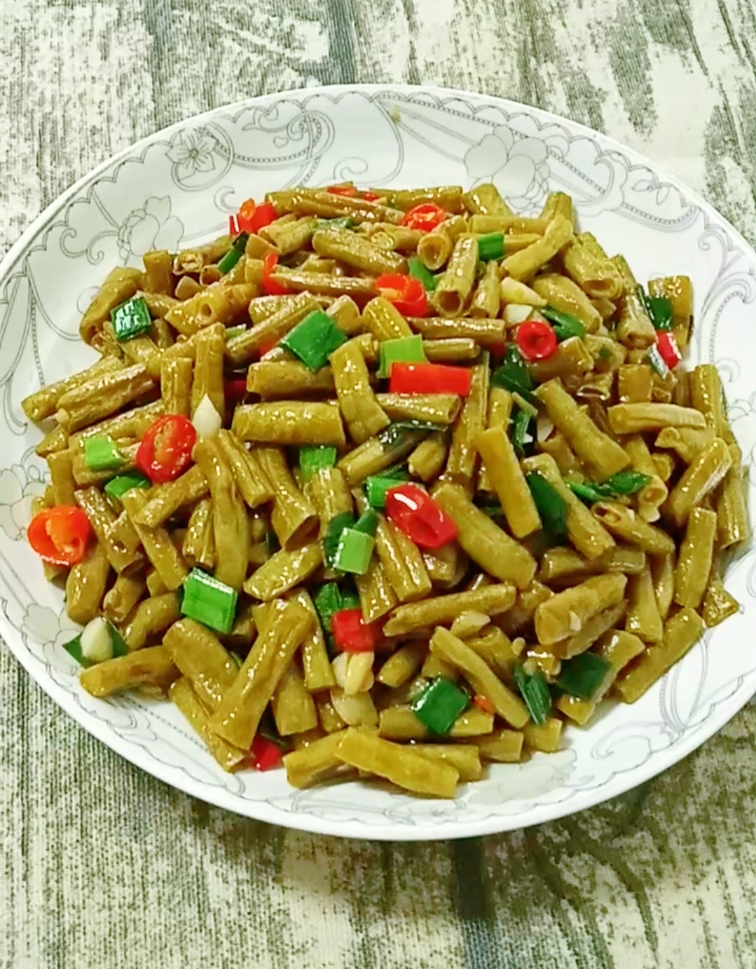 蒜香酸豆角的做法-酸辣味炒菜譜-易網健康養生網 蒜香酸豆角的做法-酸辣味炒菜譜