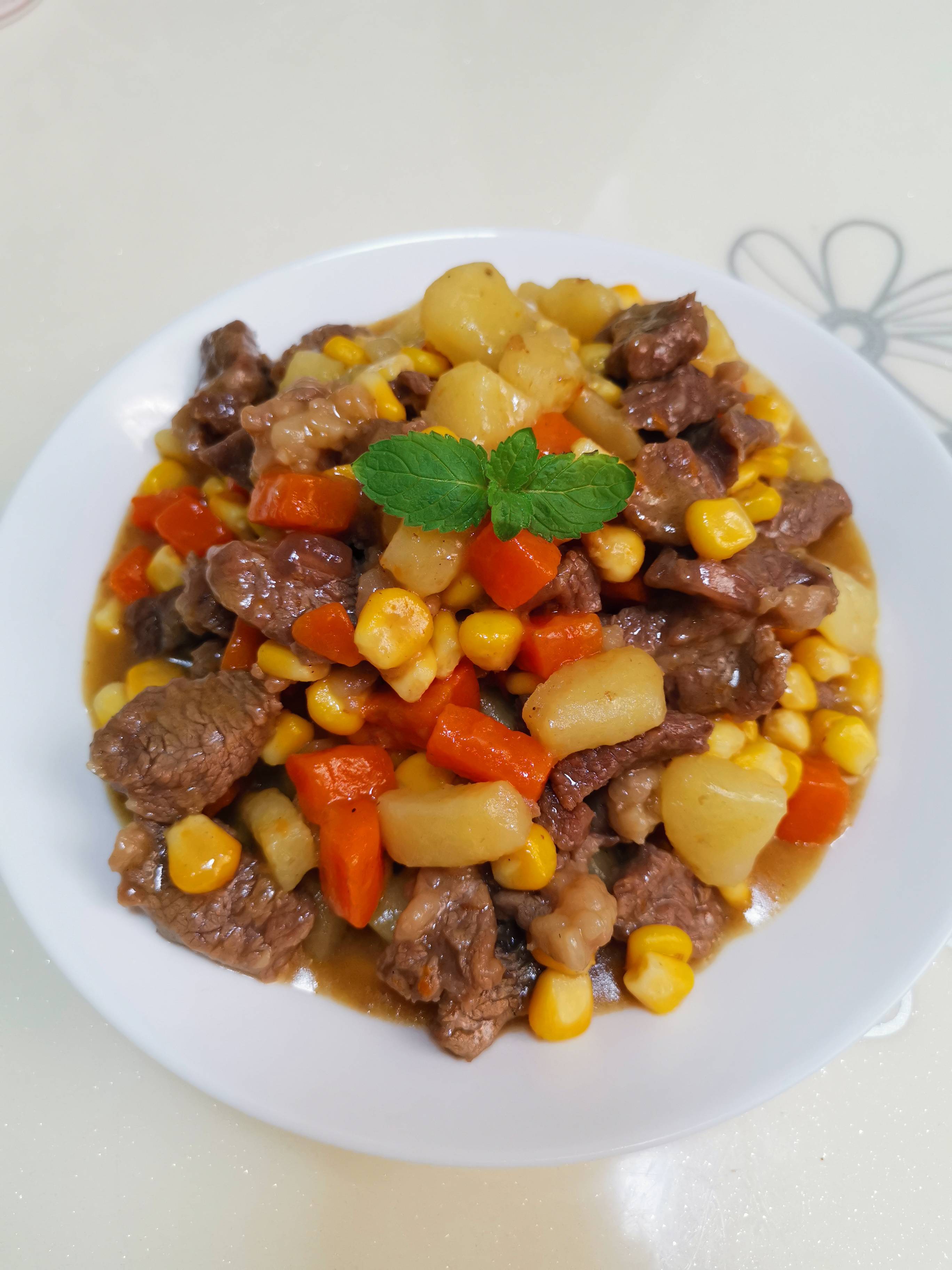 胡蘿卜土豆牛肉的做法-家常味炒菜譜-易網(wǎng)健康養(yǎng)生網(wǎng) 胡蘿卜土豆牛肉的做法-家常味炒菜譜