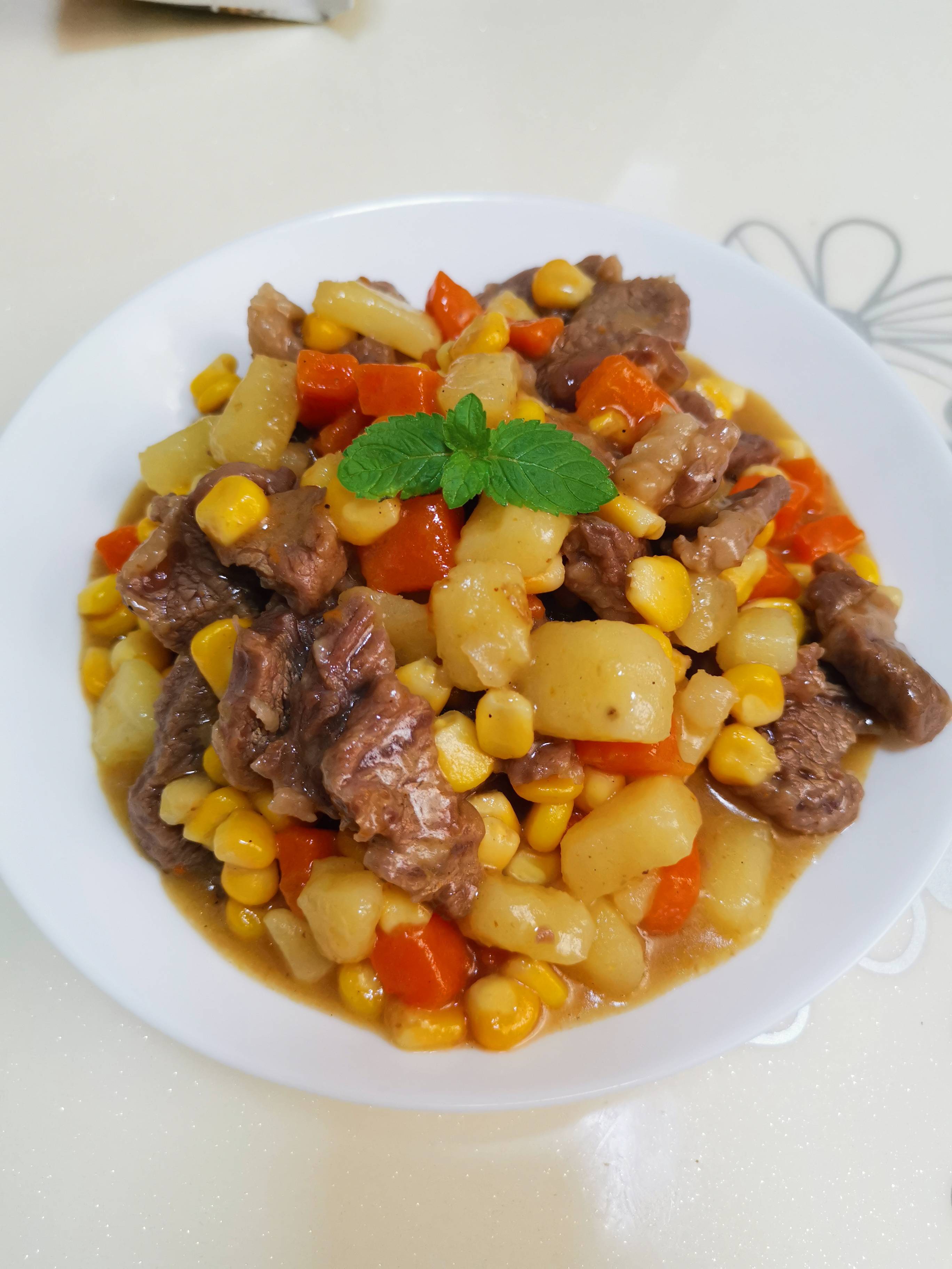 胡蘿卜土豆牛肉的做法-家常味炒菜譜-易網(wǎng)健康養(yǎng)生網(wǎng) 胡蘿卜土豆牛肉的做法-家常味炒菜譜