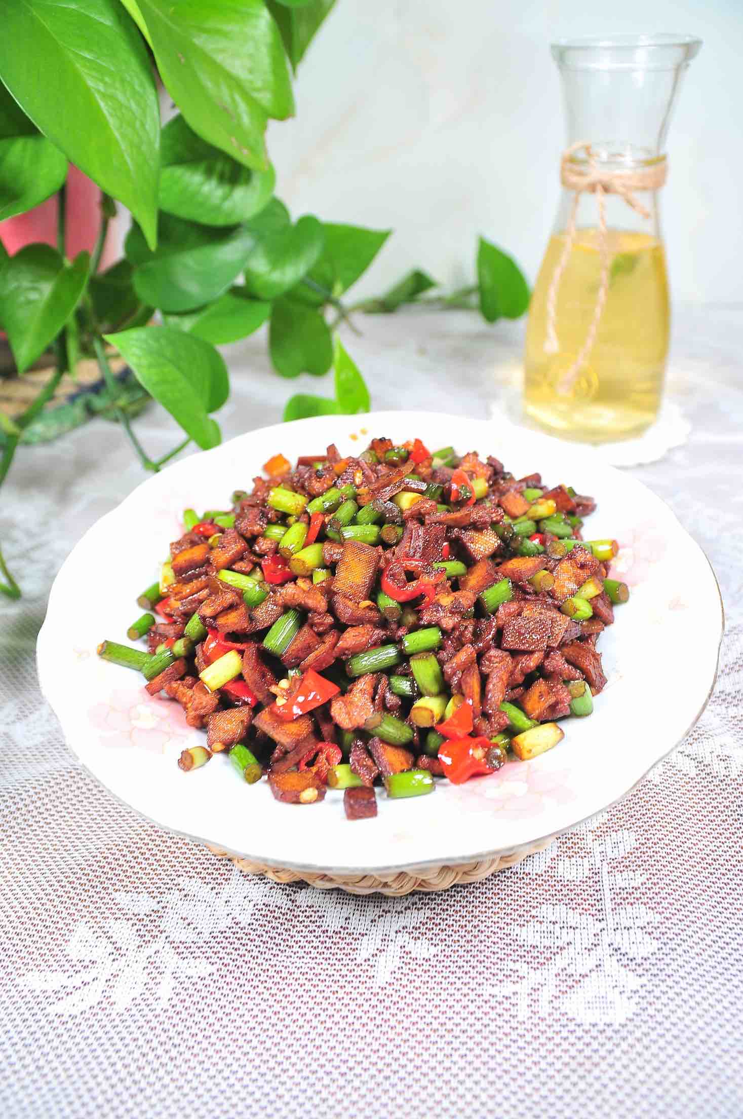 蒜薹肉丁炒豆干的做法-家常味炒菜譜-易網健康養生網 蒜薹肉丁炒豆干的做法-家常味炒菜譜
