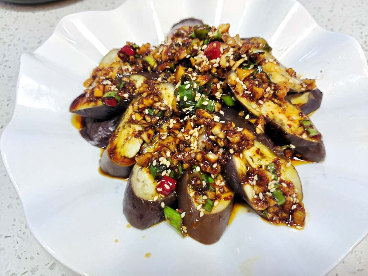 解暑開(kāi)胃的涼拌茄子的做法-咸鮮味蒸菜譜