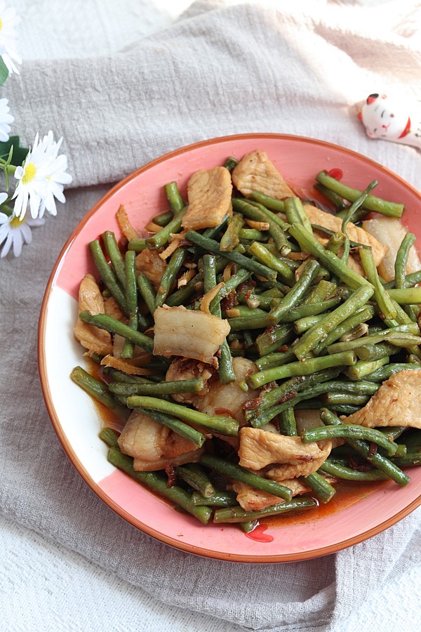 簡單又好吃的家常菜,豇豆炒肉的做法,看一眼就會的做法-家常味炒菜譜-易網健康養生網 簡單又好吃的家常菜,豇豆炒肉的做法,看一眼就會的做法-家常味炒菜譜
