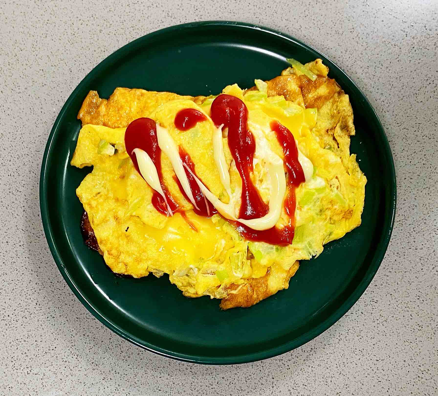 【孕婦食譜】火腿芝士蛋卷，色澤金黃，營養(yǎng)豐富～的做法-蔥香味煎菜譜