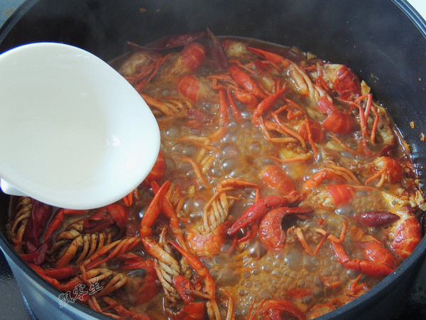 麻辣小龍蝦的做法-麻辣味燒菜譜