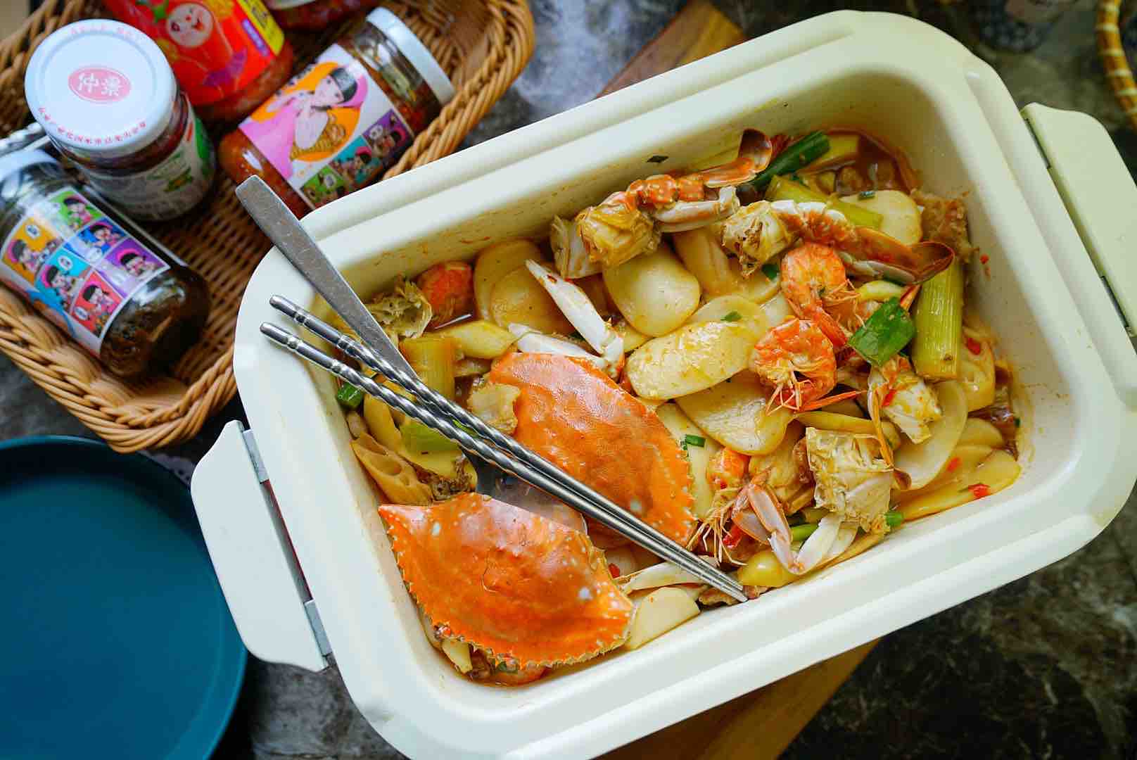 蟹蝦炒年糕的做法-咸鮮味炒菜譜-易網健康養生網 蟹蝦炒年糕的做法-咸鮮味炒菜譜
