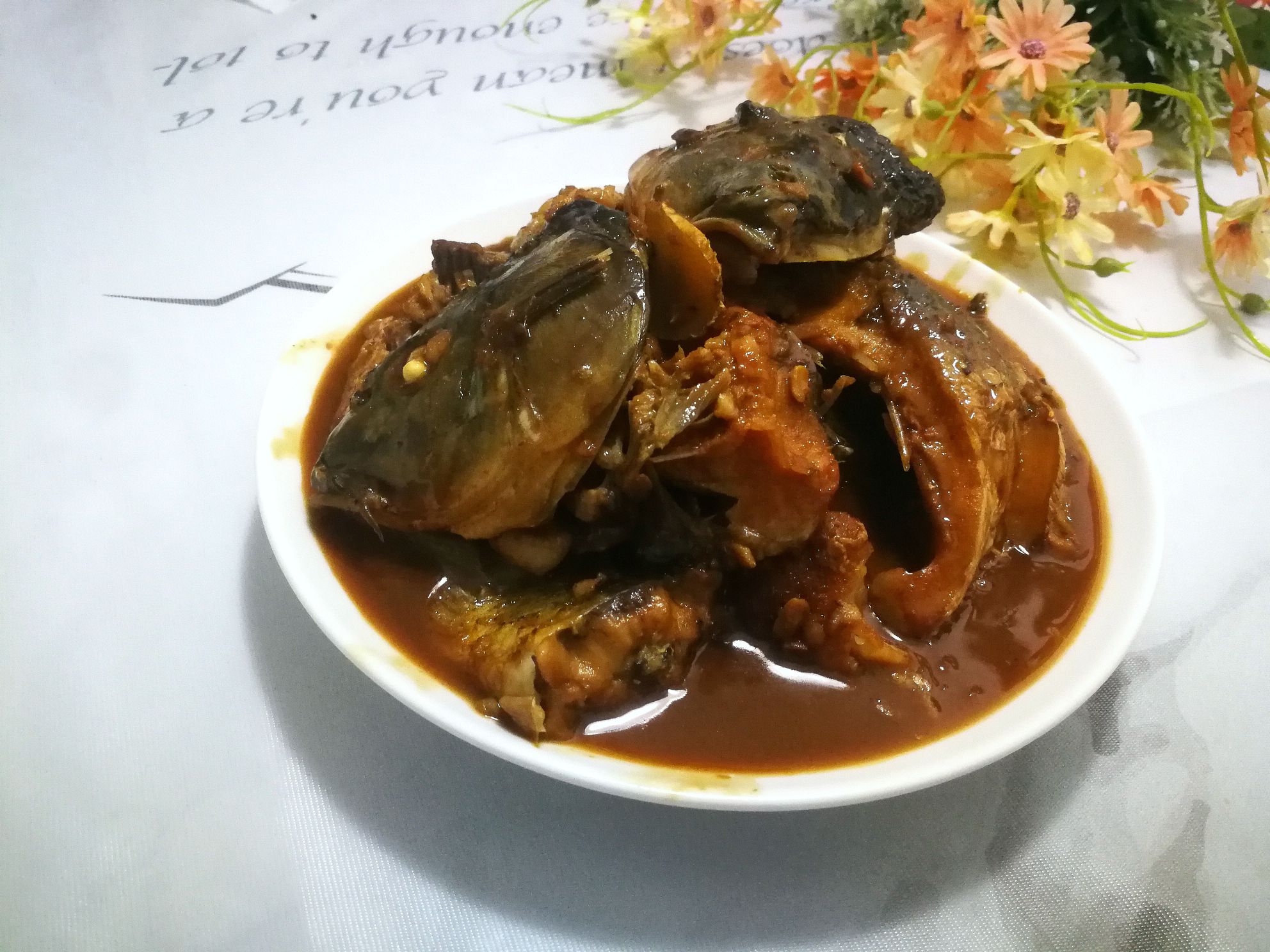 家常燒鯉魚的做法-家常味燒菜譜-易網健康養生網 家常燒鯉魚的做法-家常味燒菜譜