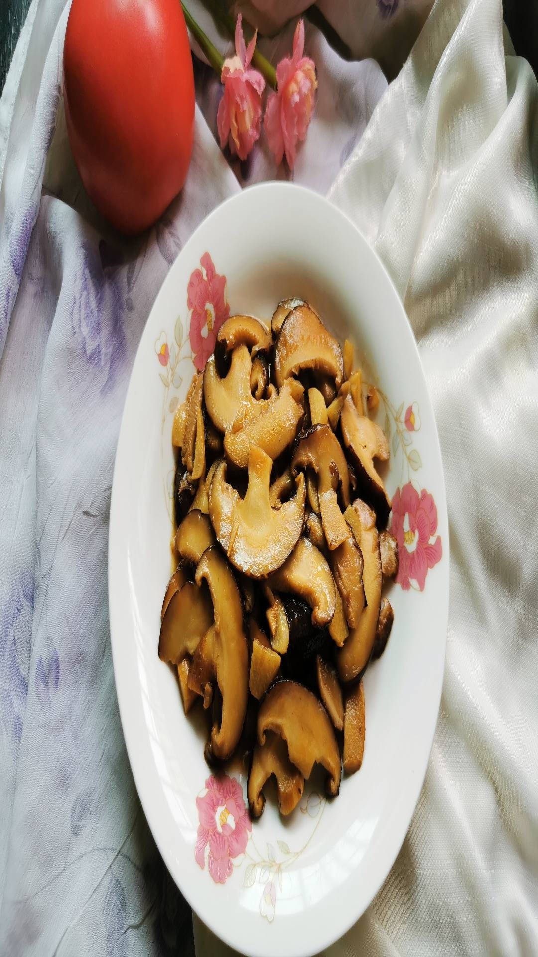 炒香菇的做法-家常味炒菜譜-易網健康養生網 炒香菇的做法-家常味炒菜譜