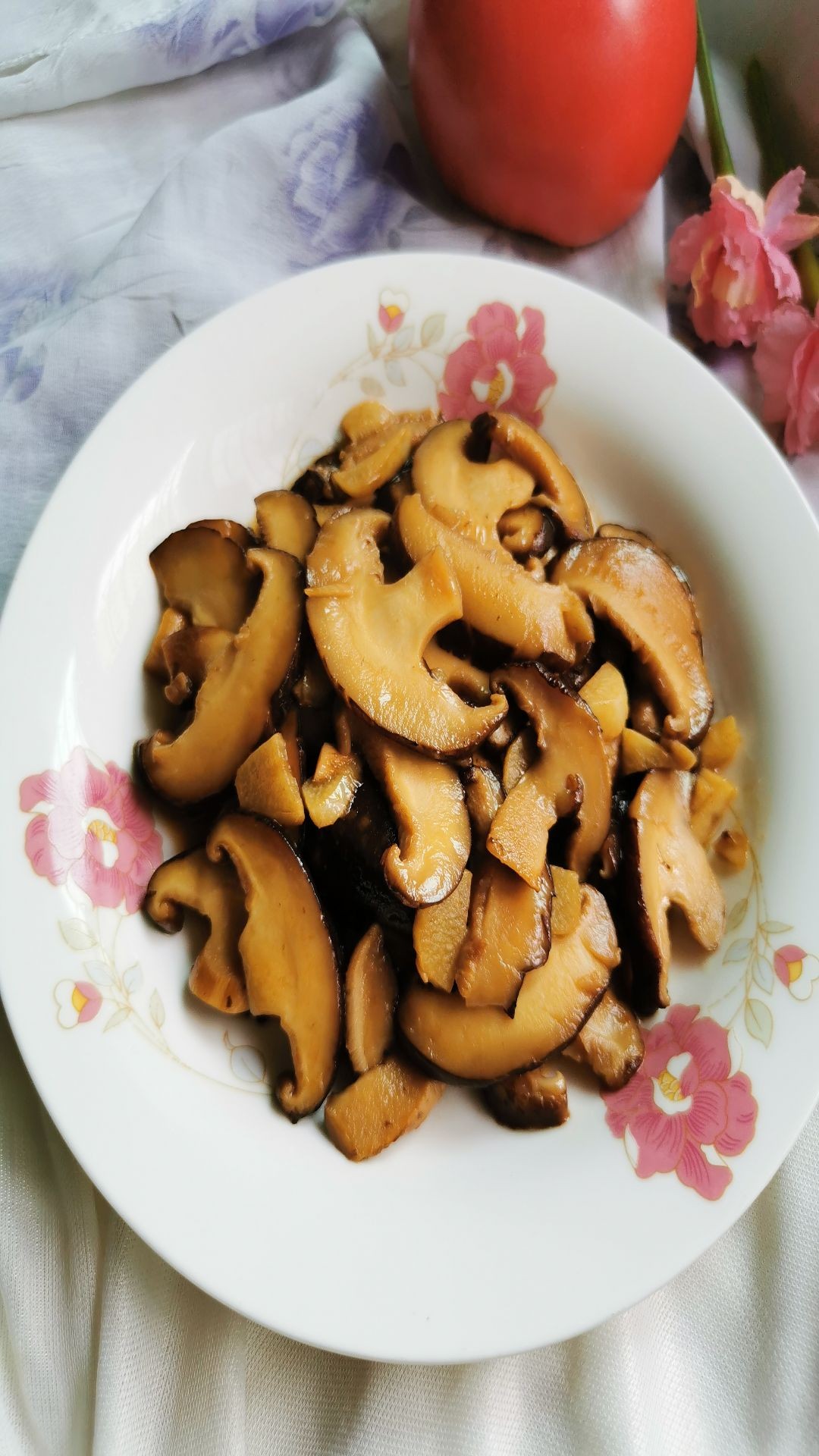 炒香菇的做法-家常味炒菜譜-易網健康養生網 炒香菇的做法-家常味炒菜譜
