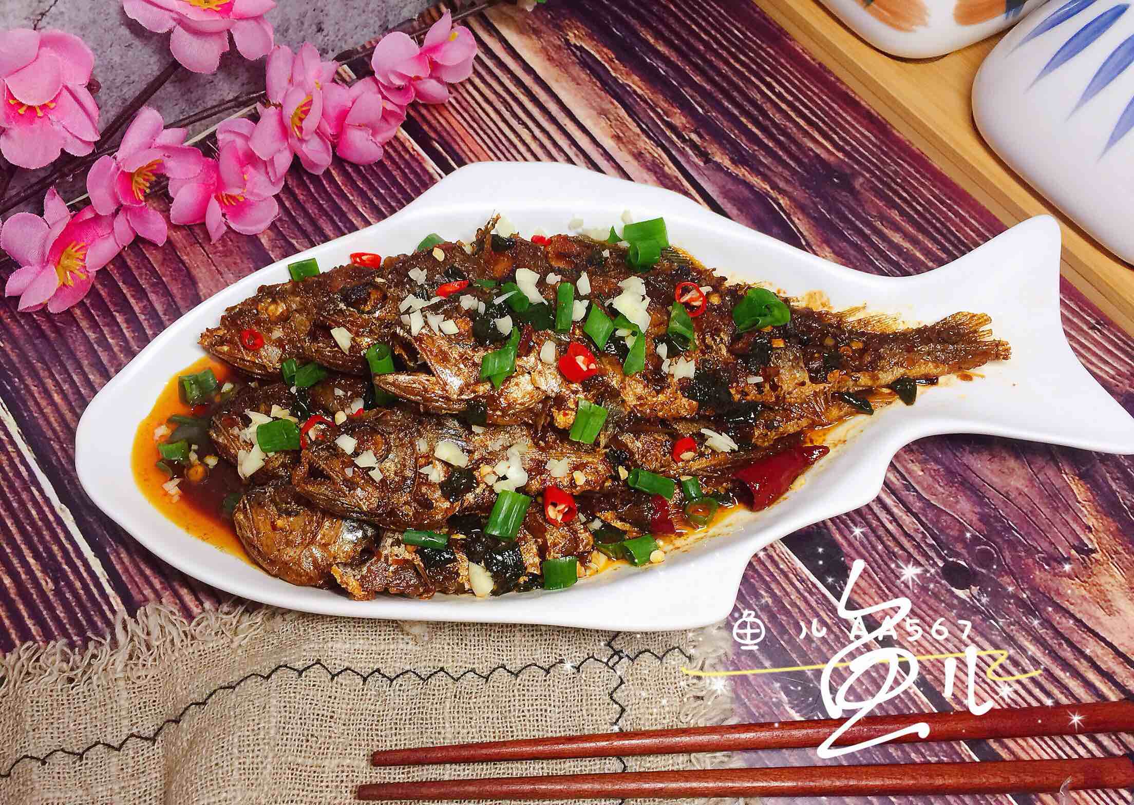 香辣小黃魚(yú)的做法-香辣味燉菜譜