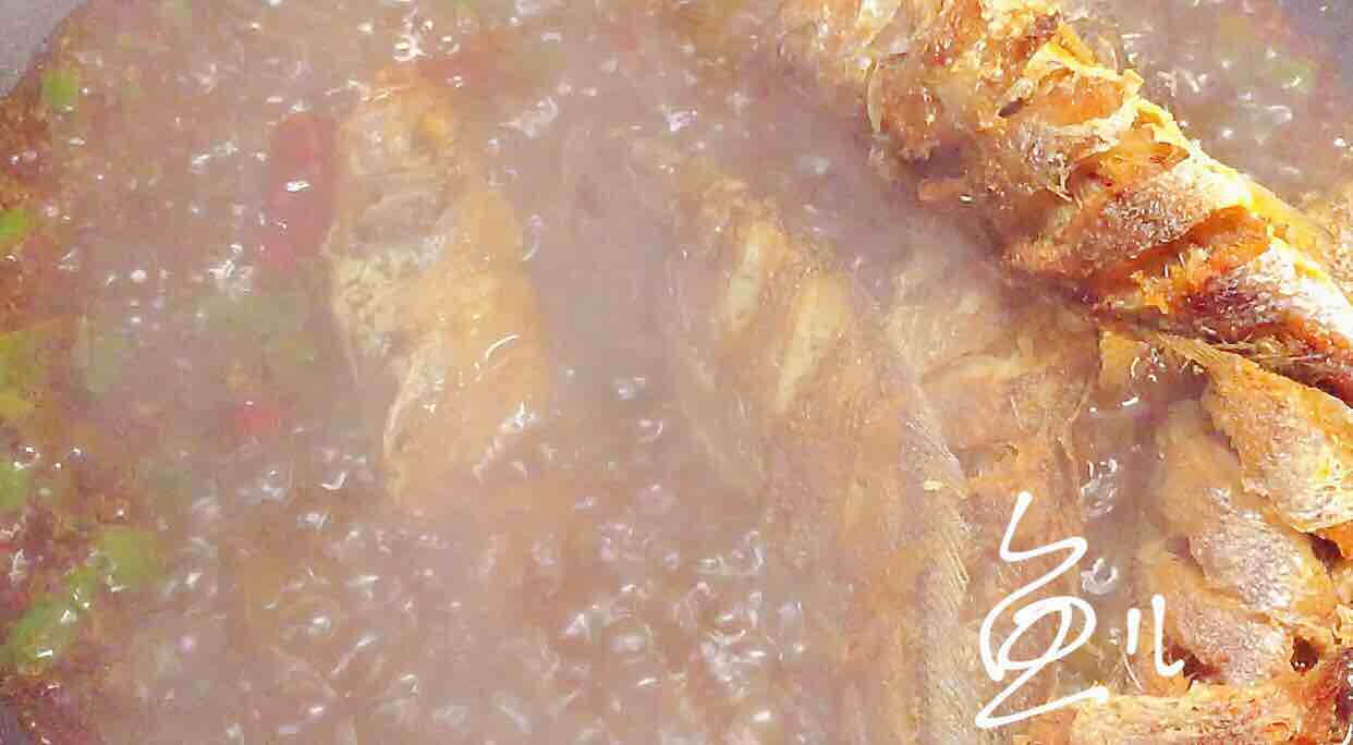 香辣小黃魚(yú)的做法-香辣味燉菜譜