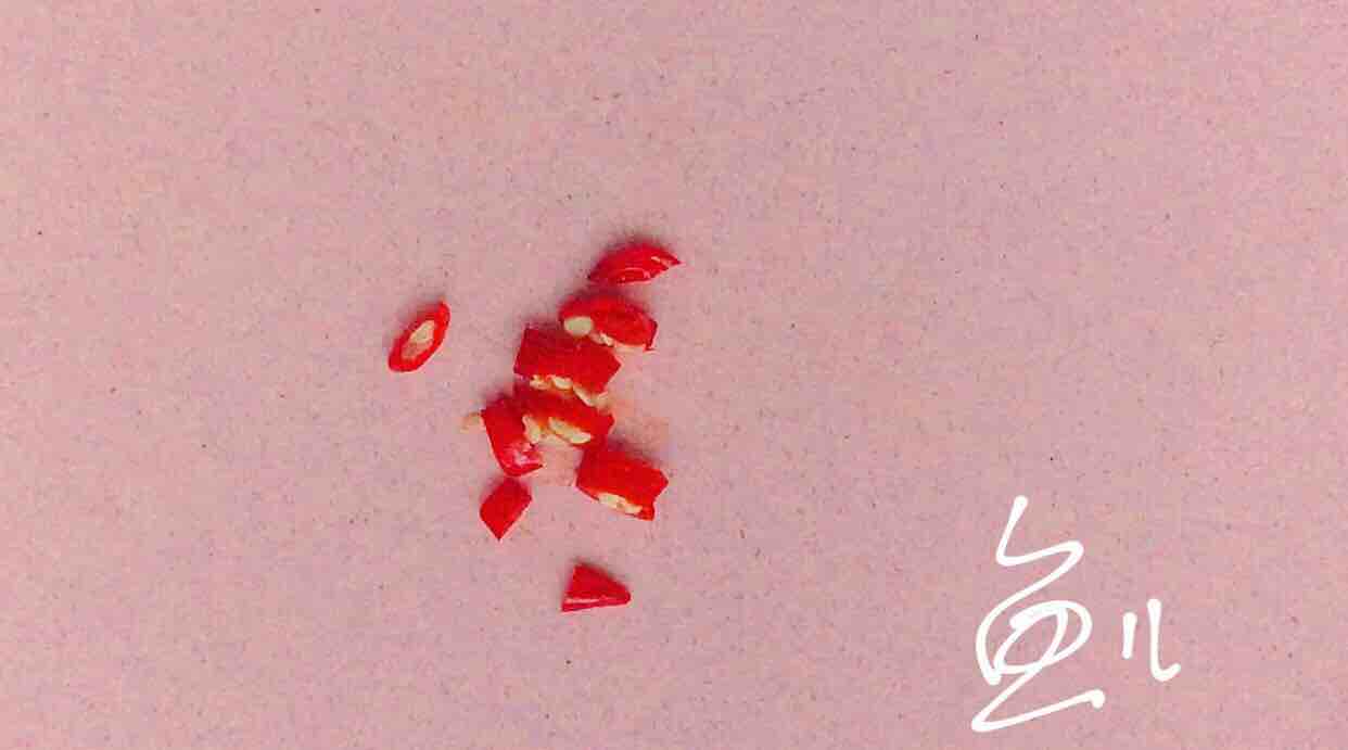 香辣小黃魚(yú)的做法-香辣味燉菜譜