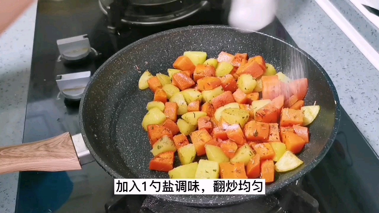 飽腹感極強的沙拉拼盤，蔬菜，雞蛋，肉應有盡有的做法-其它口味炒菜譜