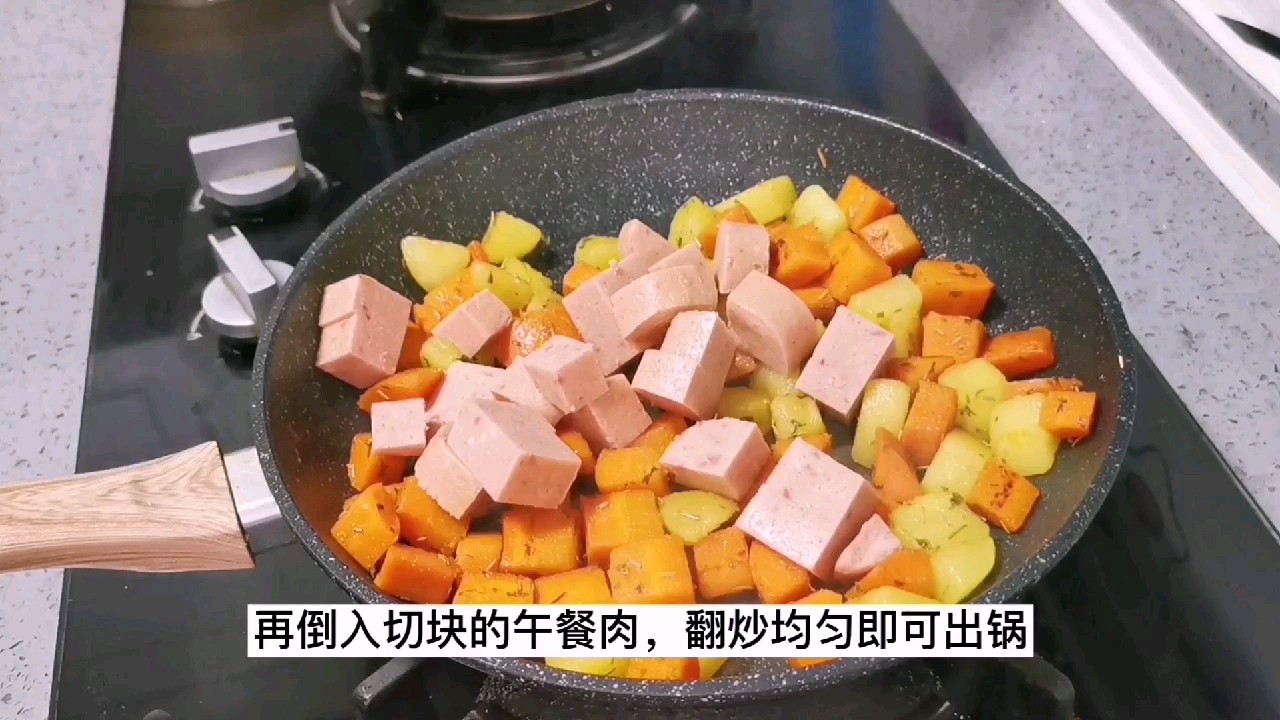 飽腹感極強的沙拉拼盤，蔬菜，雞蛋，肉應有盡有的做法-其它口味炒菜譜