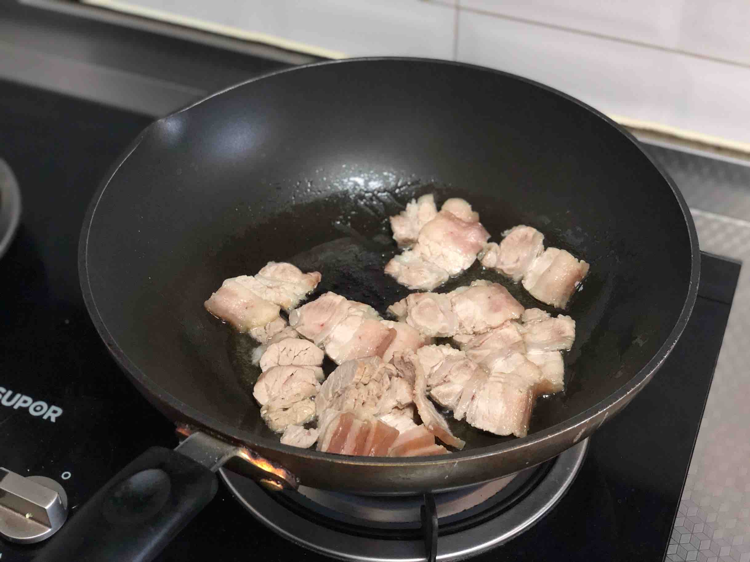 回鍋肉的做法-香辣味炒菜譜
