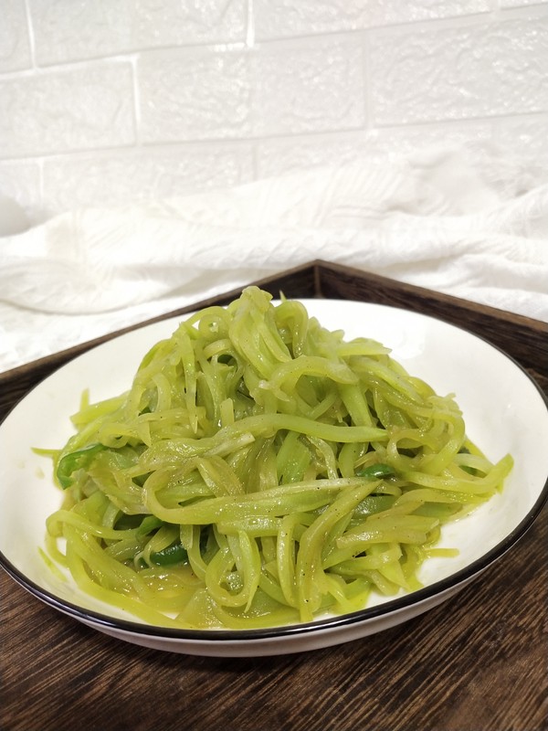 爆炒萵苣絲的做法-家常味炒菜譜-易網健康養生網 爆炒萵苣絲的做法-家常味炒菜譜