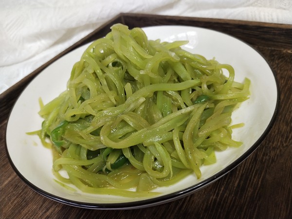 爆炒萵苣絲的做法-家常味炒菜譜-易網健康養生網 爆炒萵苣絲的做法-家常味炒菜譜