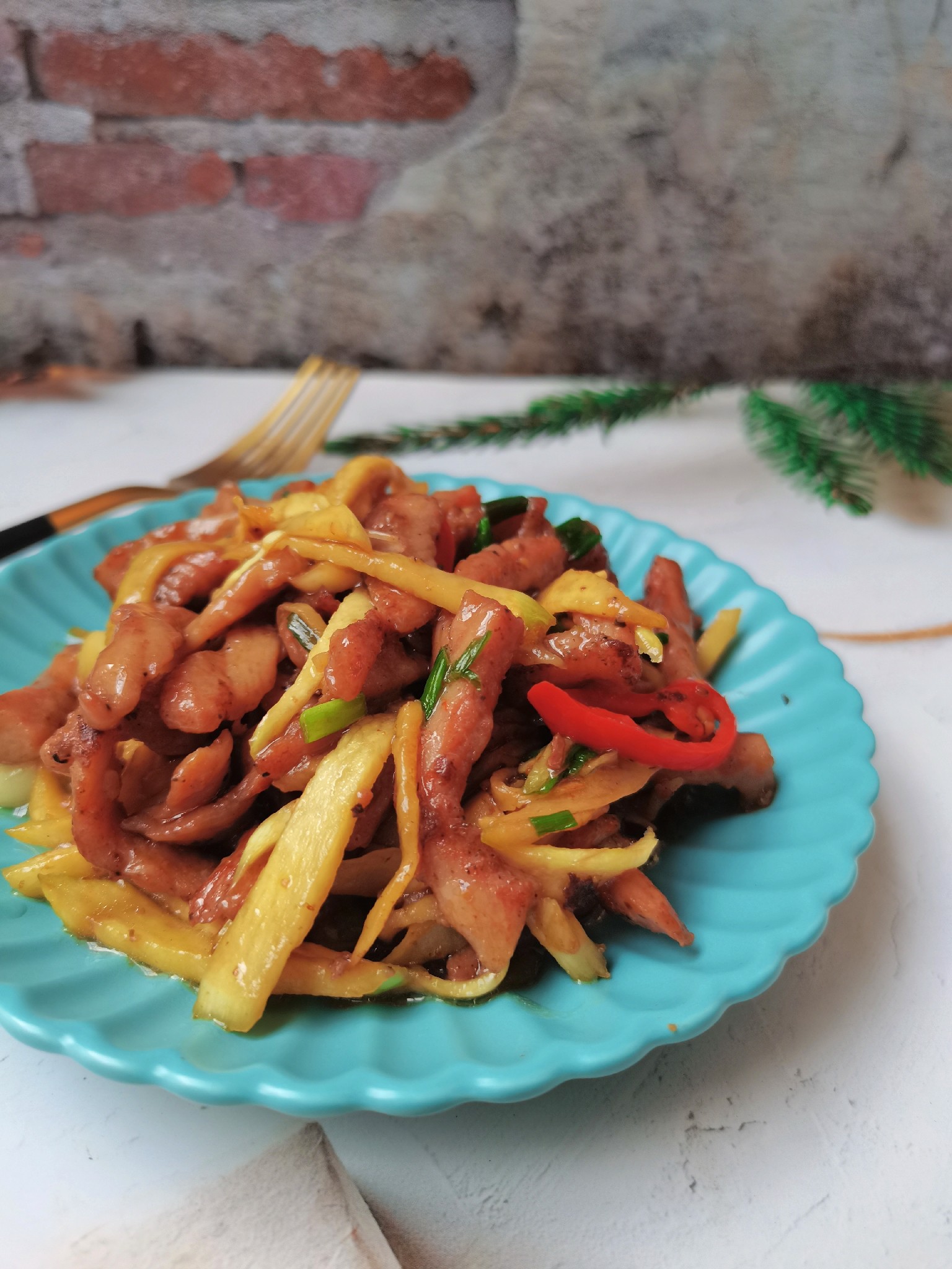 茭白炒牛肉的做法-家常味炒菜譜-易網健康養生網 茭白炒牛肉的做法-家常味炒菜譜