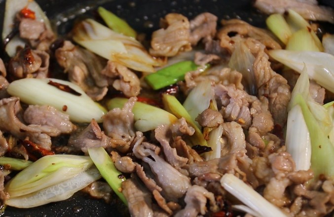 蔥爆羊肉，秋季滋補佳品的做法-家常味炒菜譜