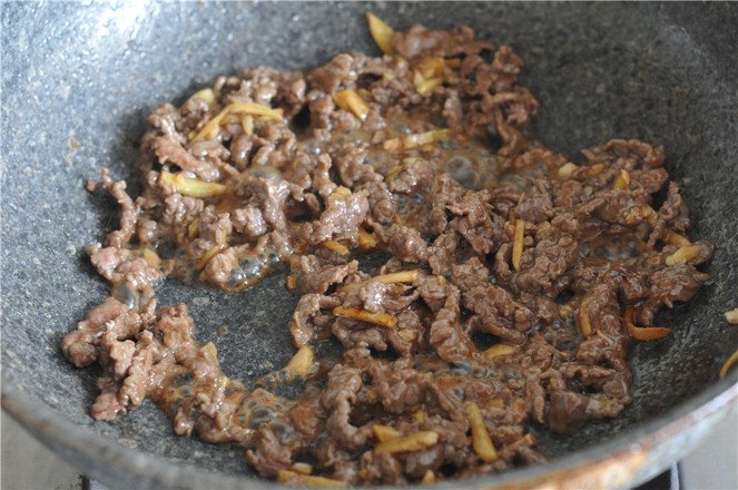 小炒牛肉的做法-香辣味炒菜譜