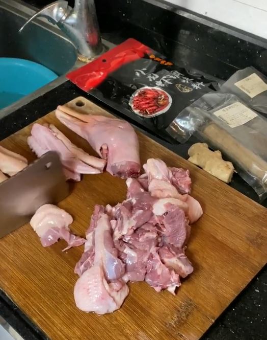 麻辣鴨的做法-麻辣味燒菜譜