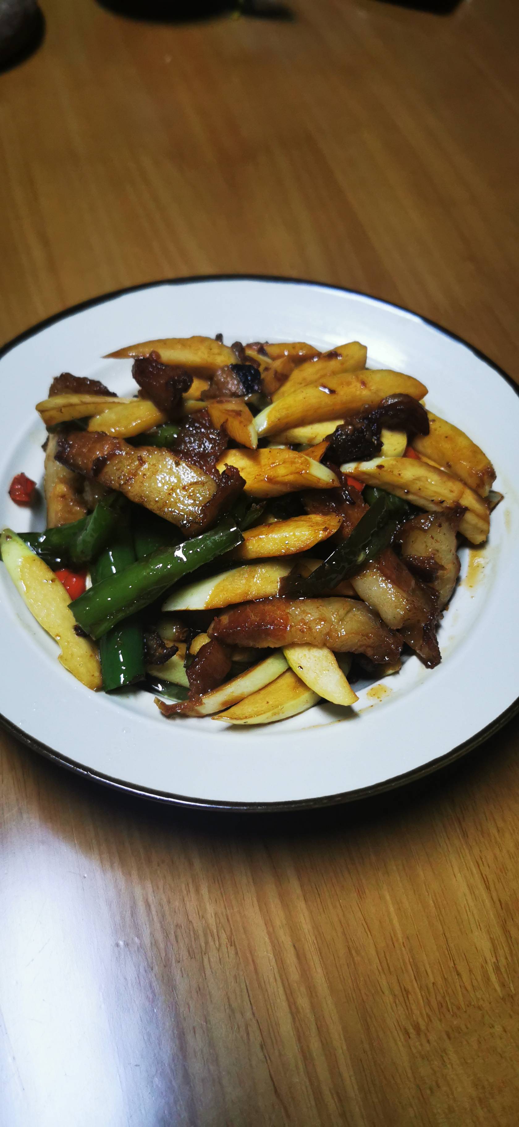 餃白炒肉的做法-香辣味炒菜譜-易網(wǎng)健康養(yǎng)生網(wǎng) 餃白炒肉的做法-香辣味炒菜譜