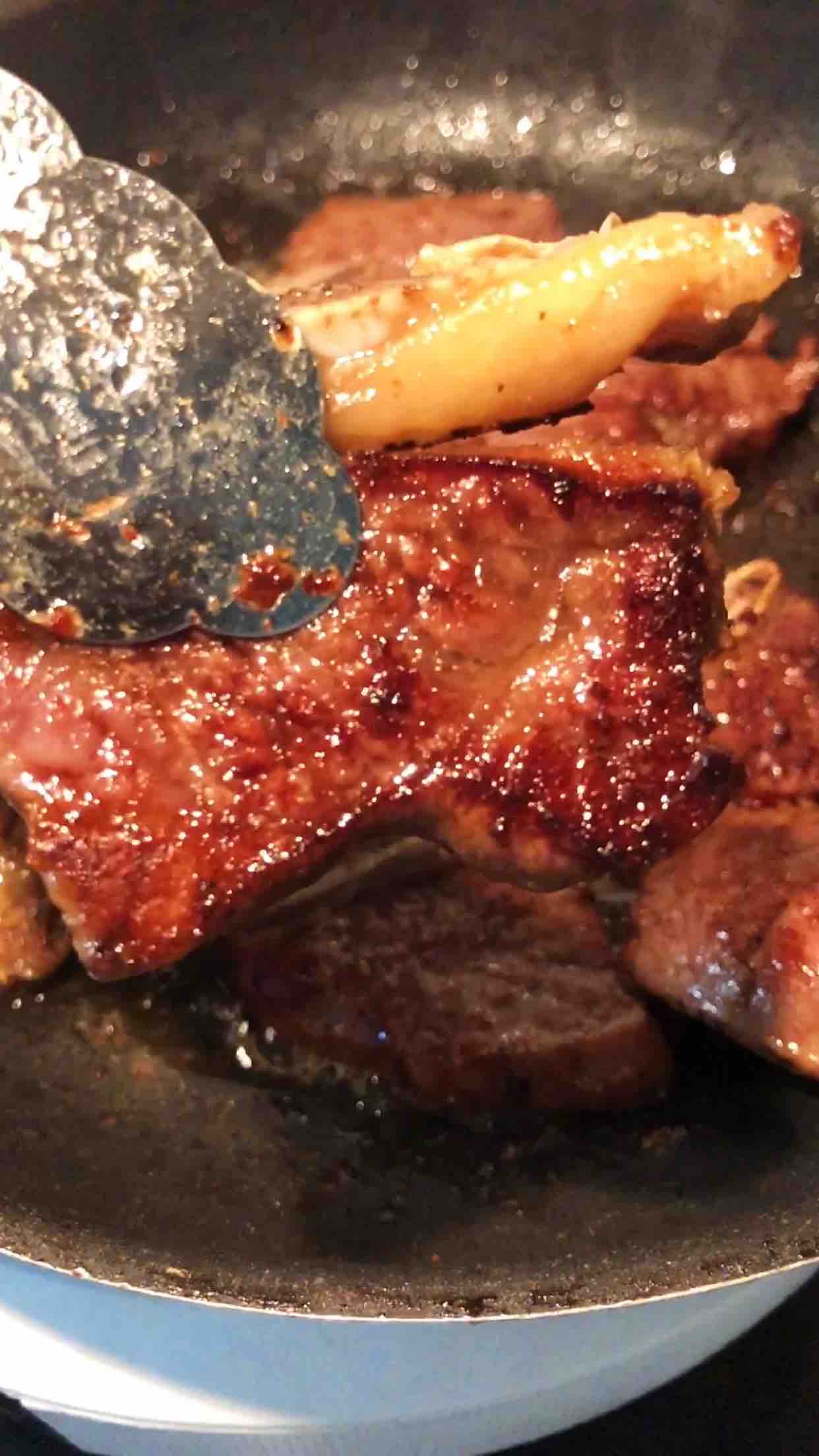 香煎牛仔骨的做法-咸鮮味煎菜譜-易網(wǎng)健康養(yǎng)生網(wǎng) 香煎牛仔骨的做法-咸鮮味煎菜譜