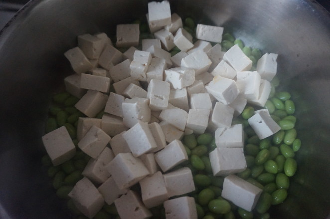 下飯菜の十三香翡翠白玉的做法-香辣味燉菜譜