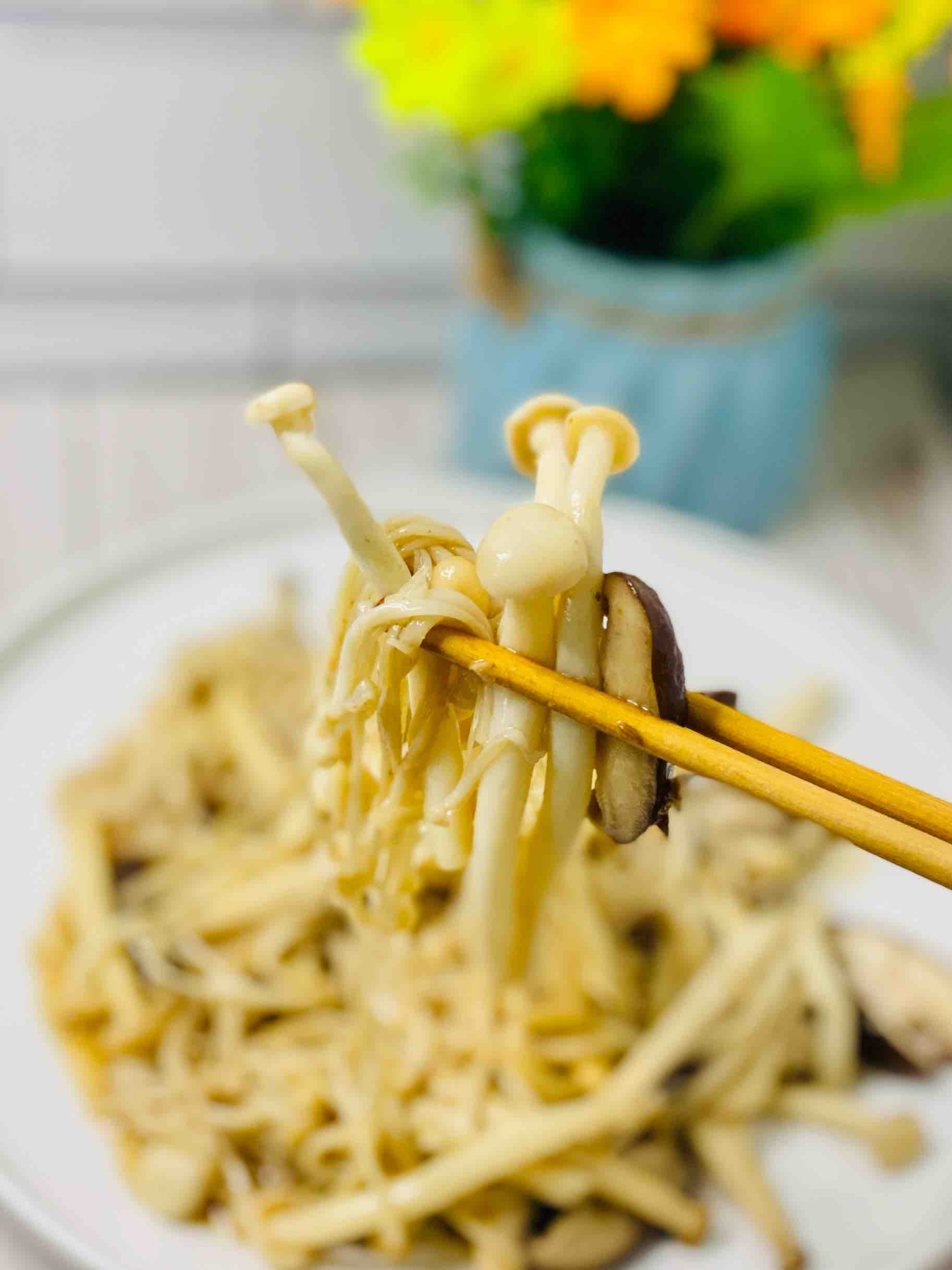 吃頓好天然的??雜菇別只會火鍋,這樣炒,超美味的做法-家常味炒菜譜-易網健康養生網 吃頓好天然的??雜菇別只會火鍋,這樣炒,超美味的做法-家常味炒菜譜