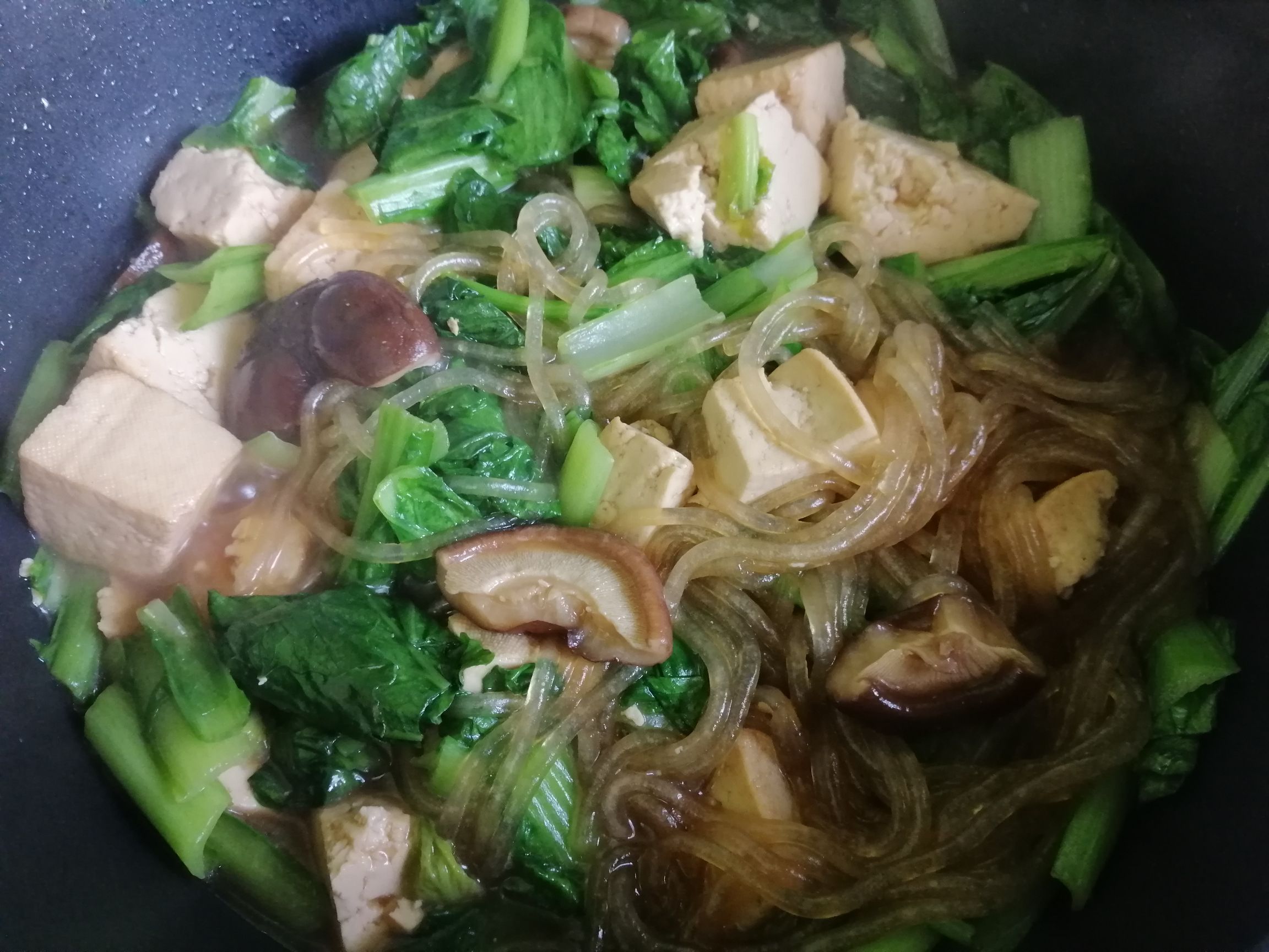小白菜粉條燉豆腐的做法-家常味燉菜譜