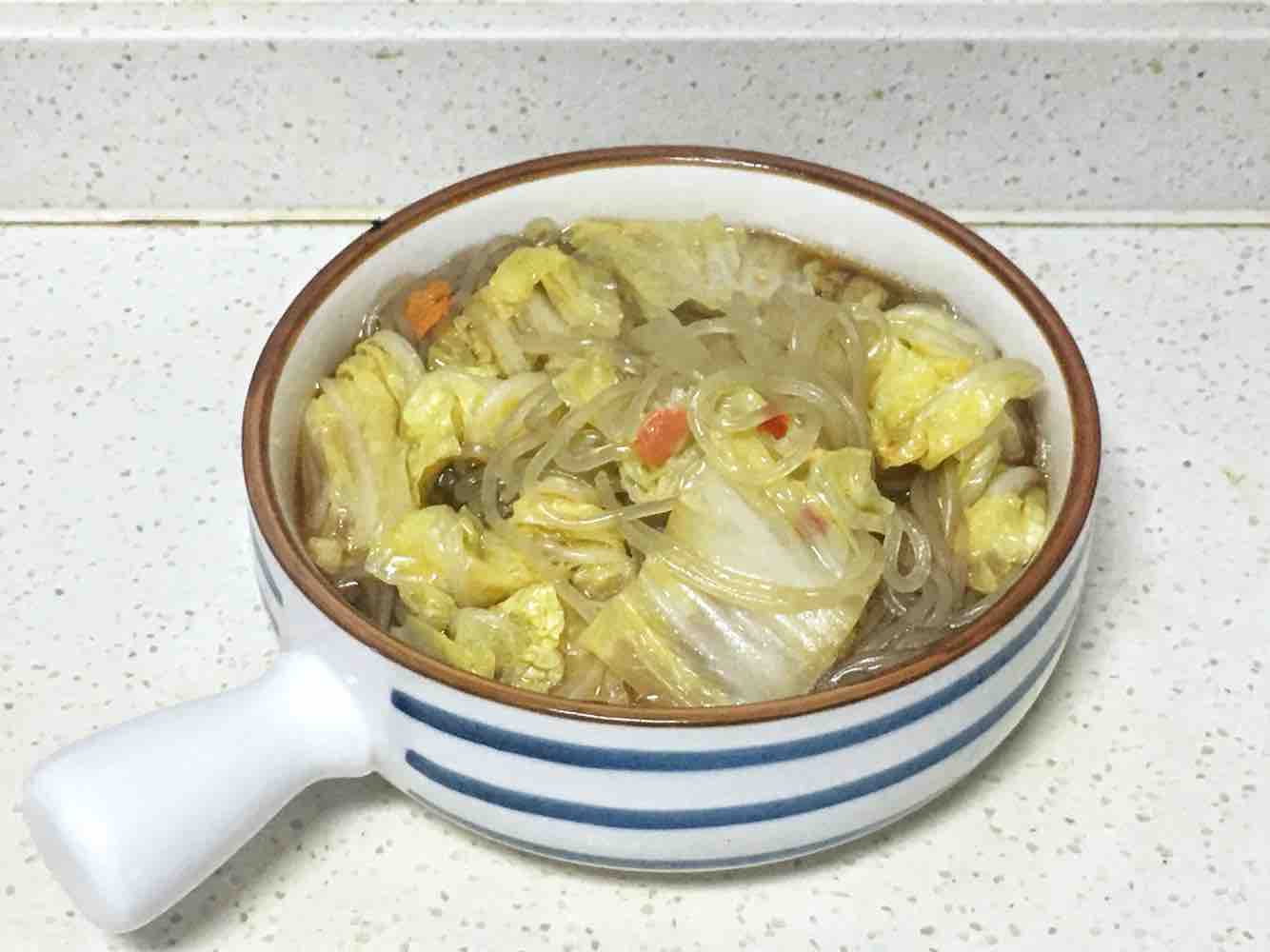 白菜粉絲湯的做法-家常味煮菜譜-易網(wǎng)健康養(yǎng)生網(wǎng) 白菜粉絲湯的做法-家常味煮菜譜