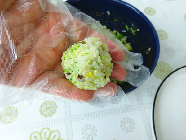 西蘭花飯團的做法-家常味其它工藝菜譜