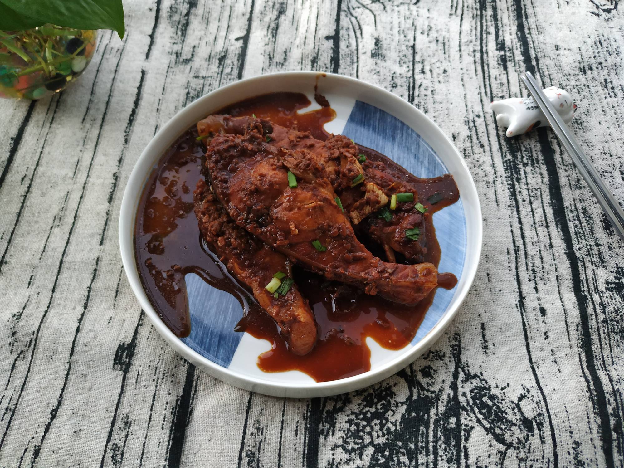 醬燒青魚的做法-醬香味燒菜譜-易網健康養生網 醬燒青魚的做法-醬香味燒菜譜
