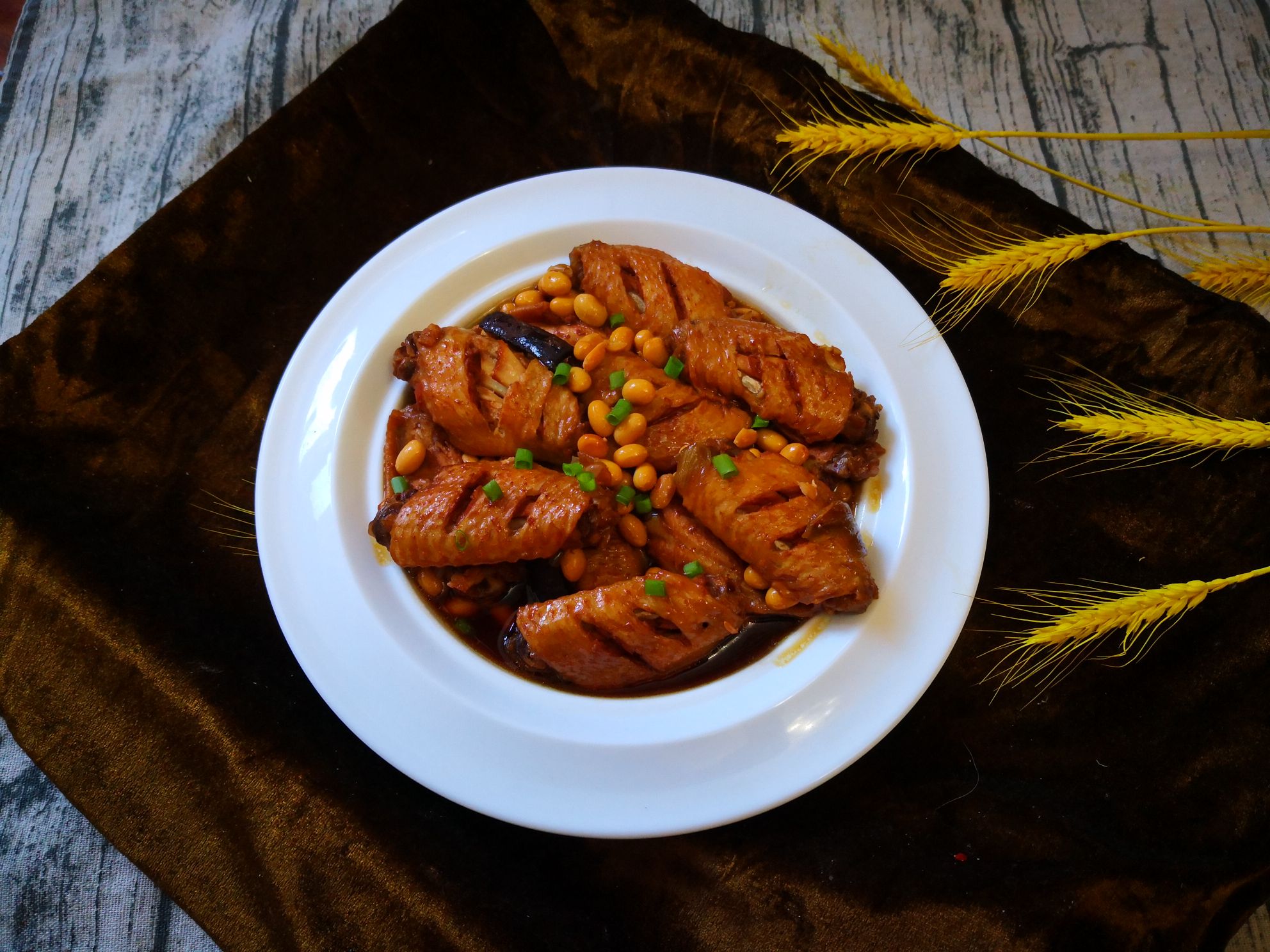 雞翅燜豆的做法-家常味炒菜譜-易網健康養生網 雞翅燜豆的做法-家常味炒菜譜
