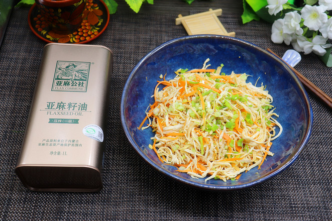 亞麻籽油涼拌雞絲的做法-魚香味拌菜譜-易網健康養生網 亞麻籽油涼拌雞絲的做法-魚香味拌菜譜